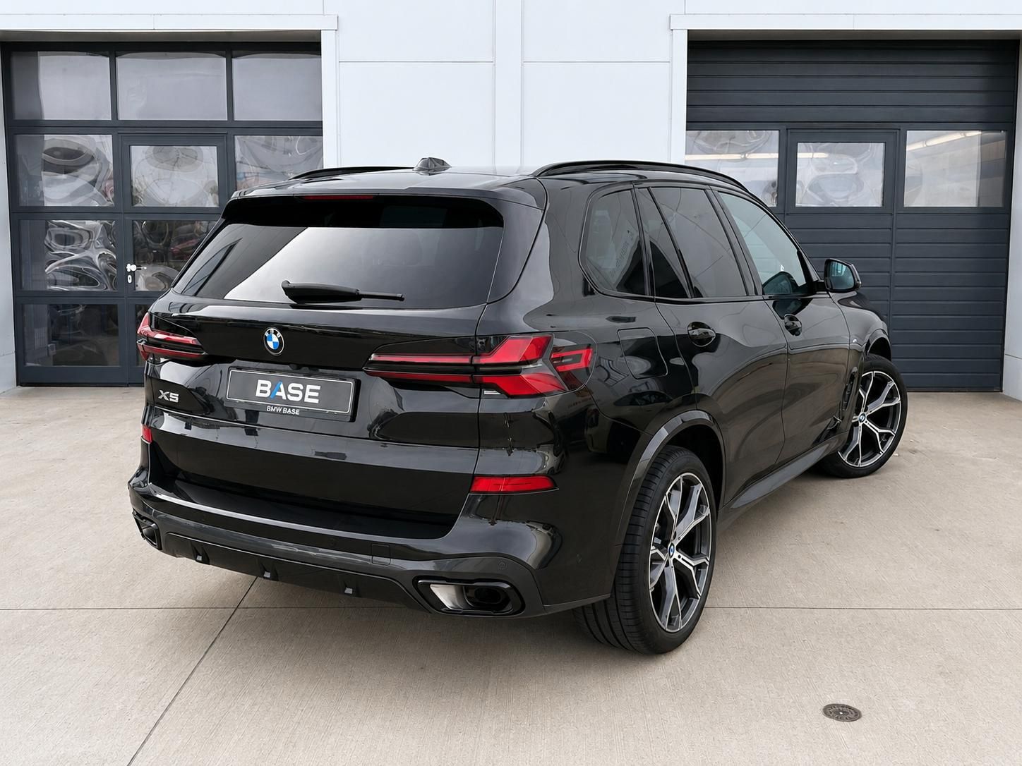 BMW X5, xDrive 30d M-Sport - fotka 4