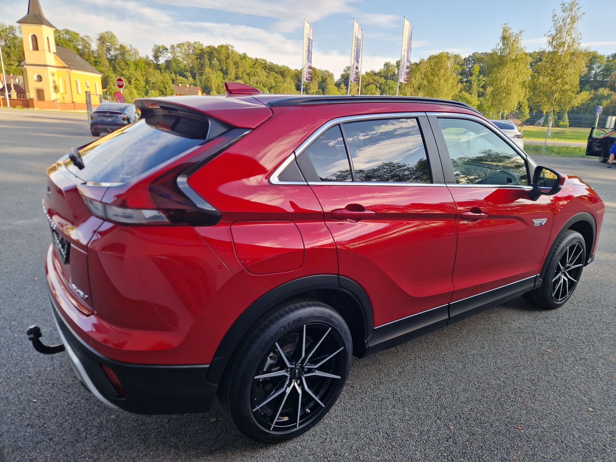 Mitsubishi Eclipse Cross, 2.4 PHEV 4x4 - fotka 5