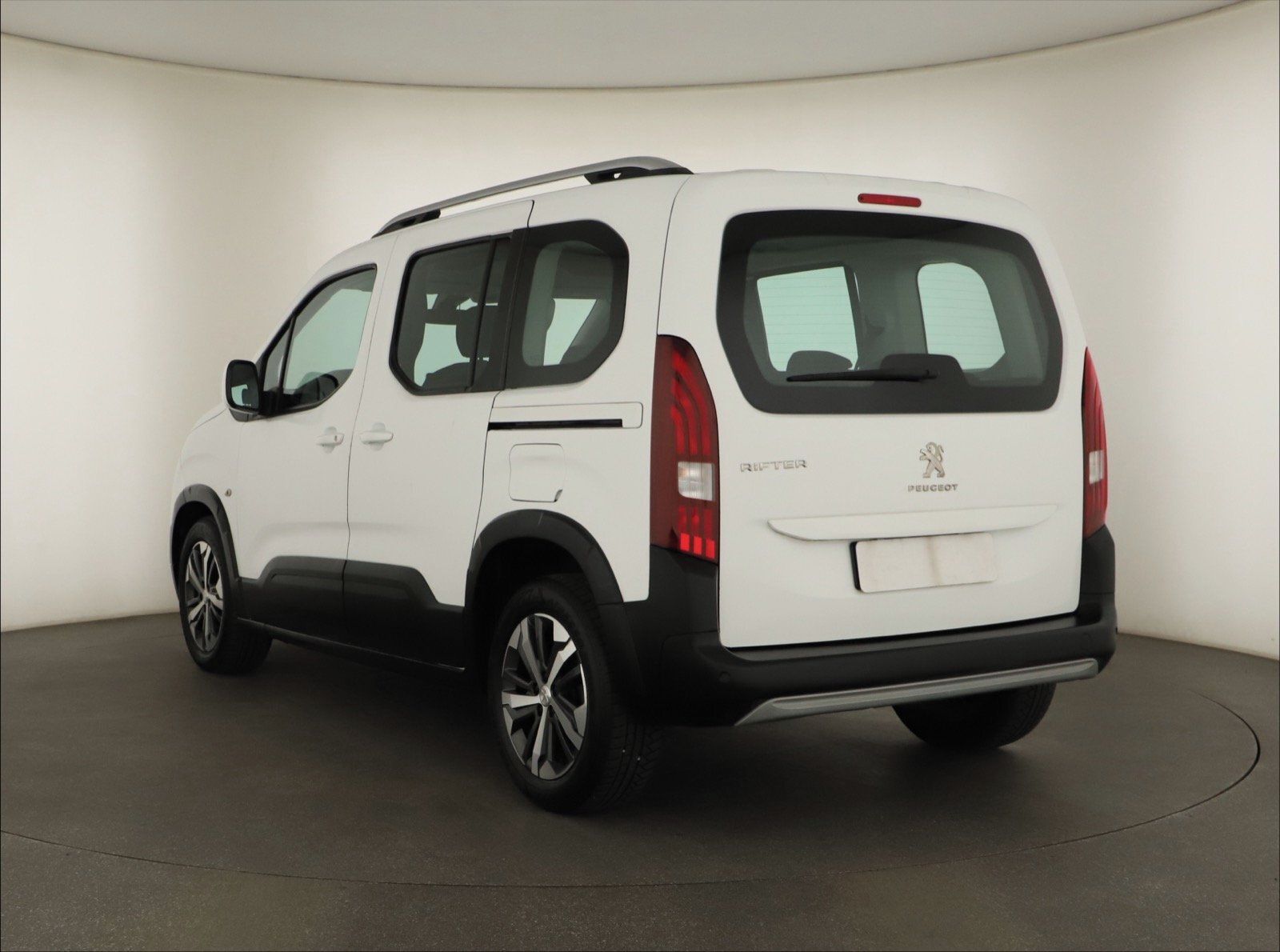 Peugeot Rifter, 1.2 PureTech, Allure, 5Míst - fotka 4