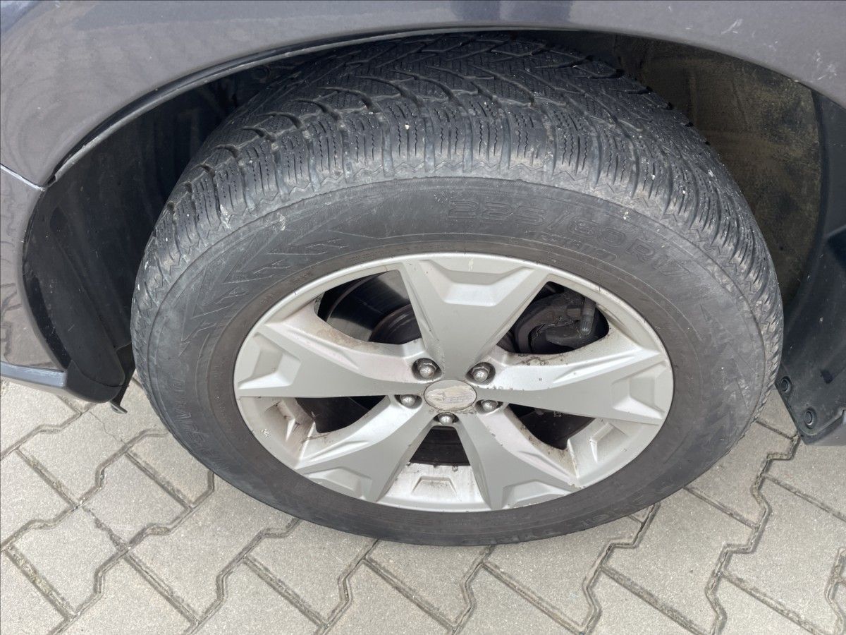Subaru Forester, 2,0 D AWD KAMERA TZ PO SERVISU - fotka 6