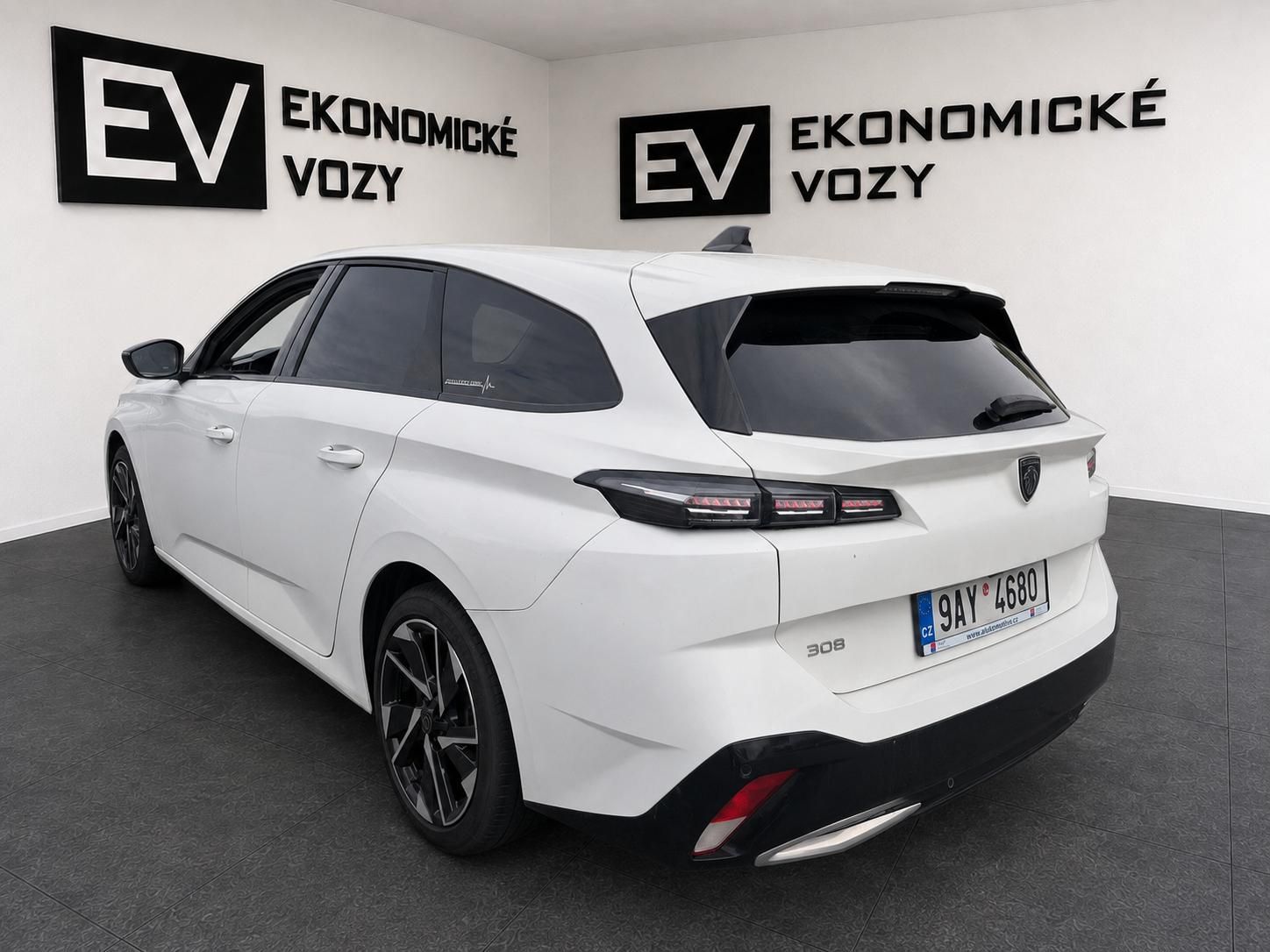 Peugeot 308, ALLURE,1.5 HDI,AT,ČR,ZÁRUKA - fotka 6