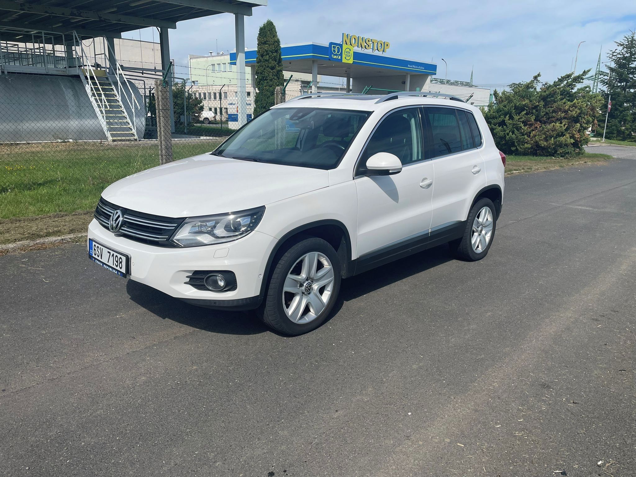 Volkswagen Tiguan, 2.0 125kw, 4X4, WEBASTO,VÝBAVA - fotka 2