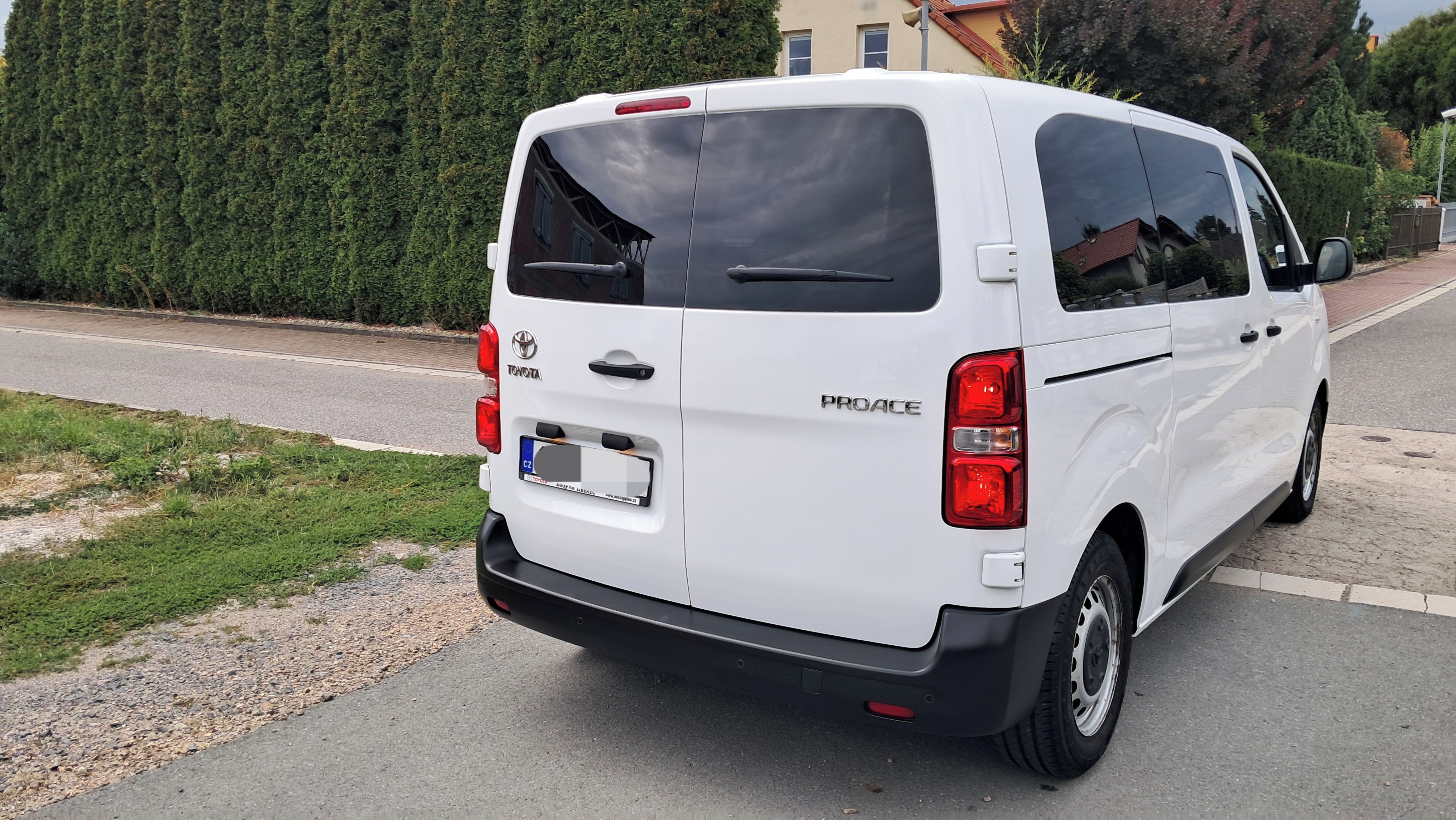 Toyota Proace, 1,5D 88kw, 9míst ZÁRUKA - fotka 6