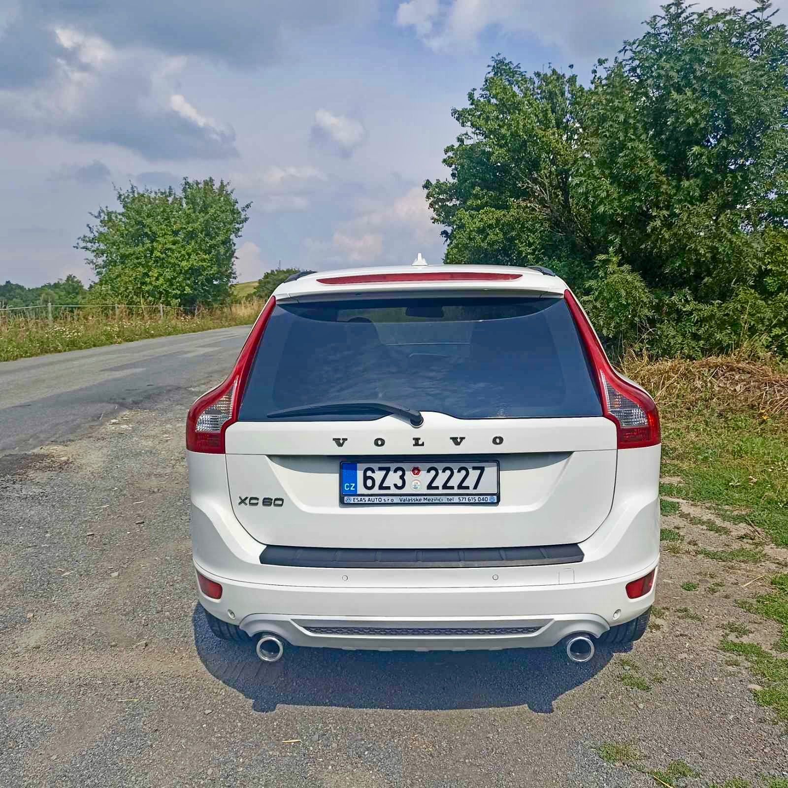 Volvo XC60, Volvo XC60 R-Design, D5, AWD - fotka 3