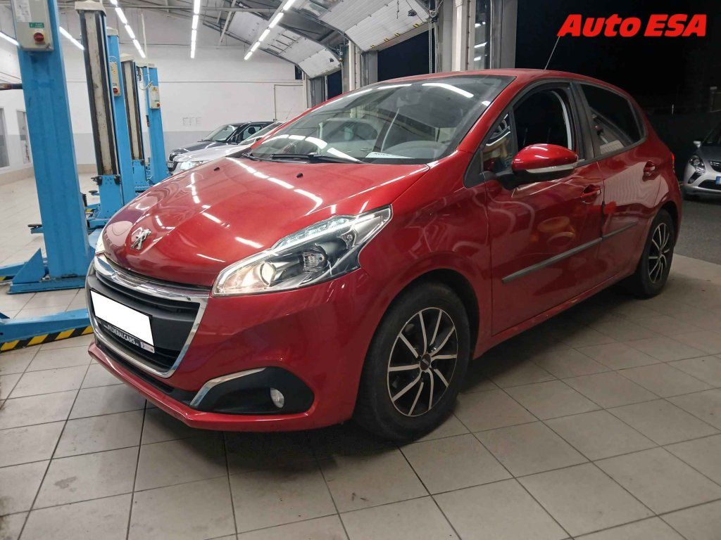 Peugeot 208, 1.2PT,2.maj,ČR,Active,AC