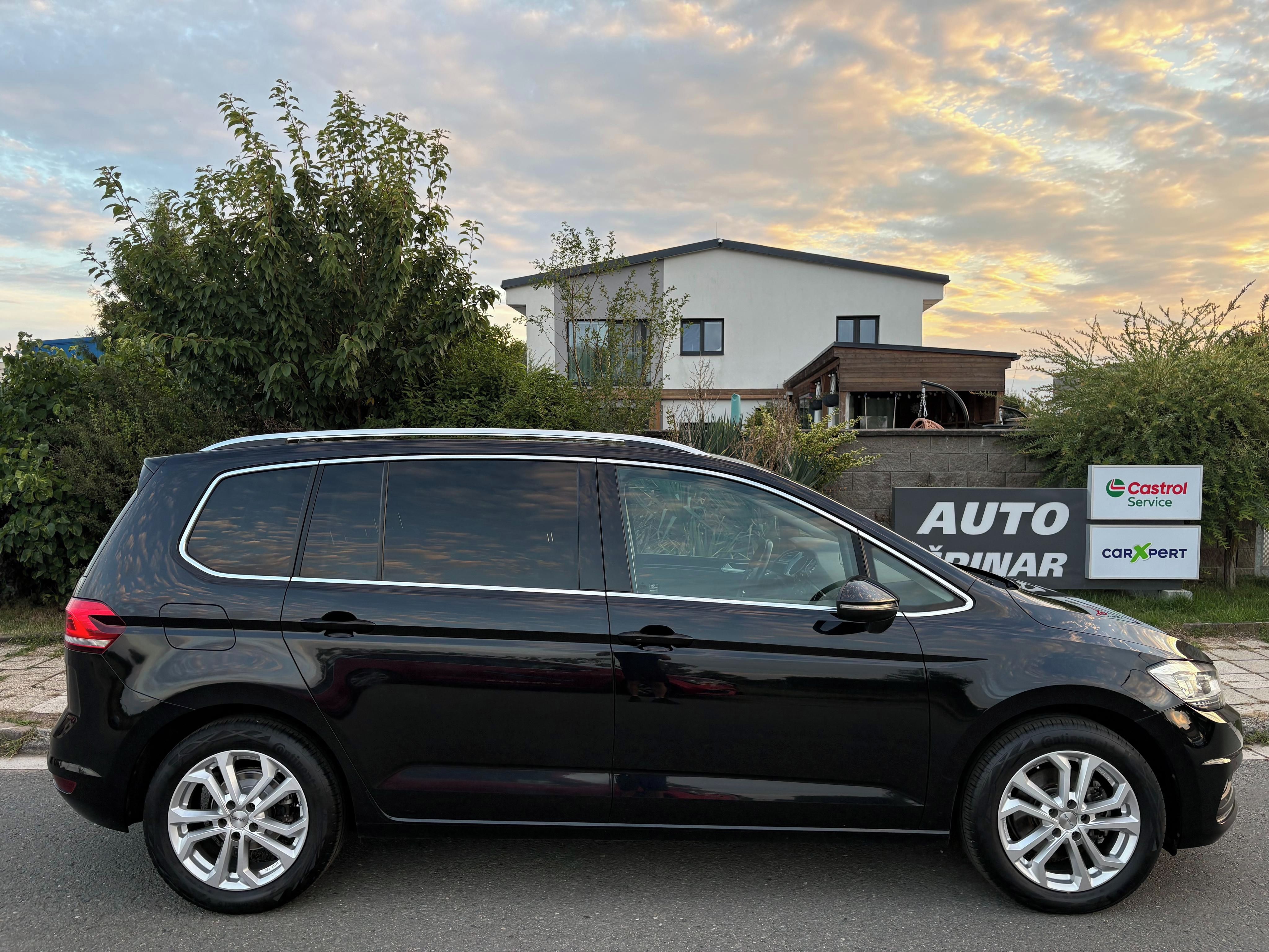 Volkswagen Touran - fotka 6