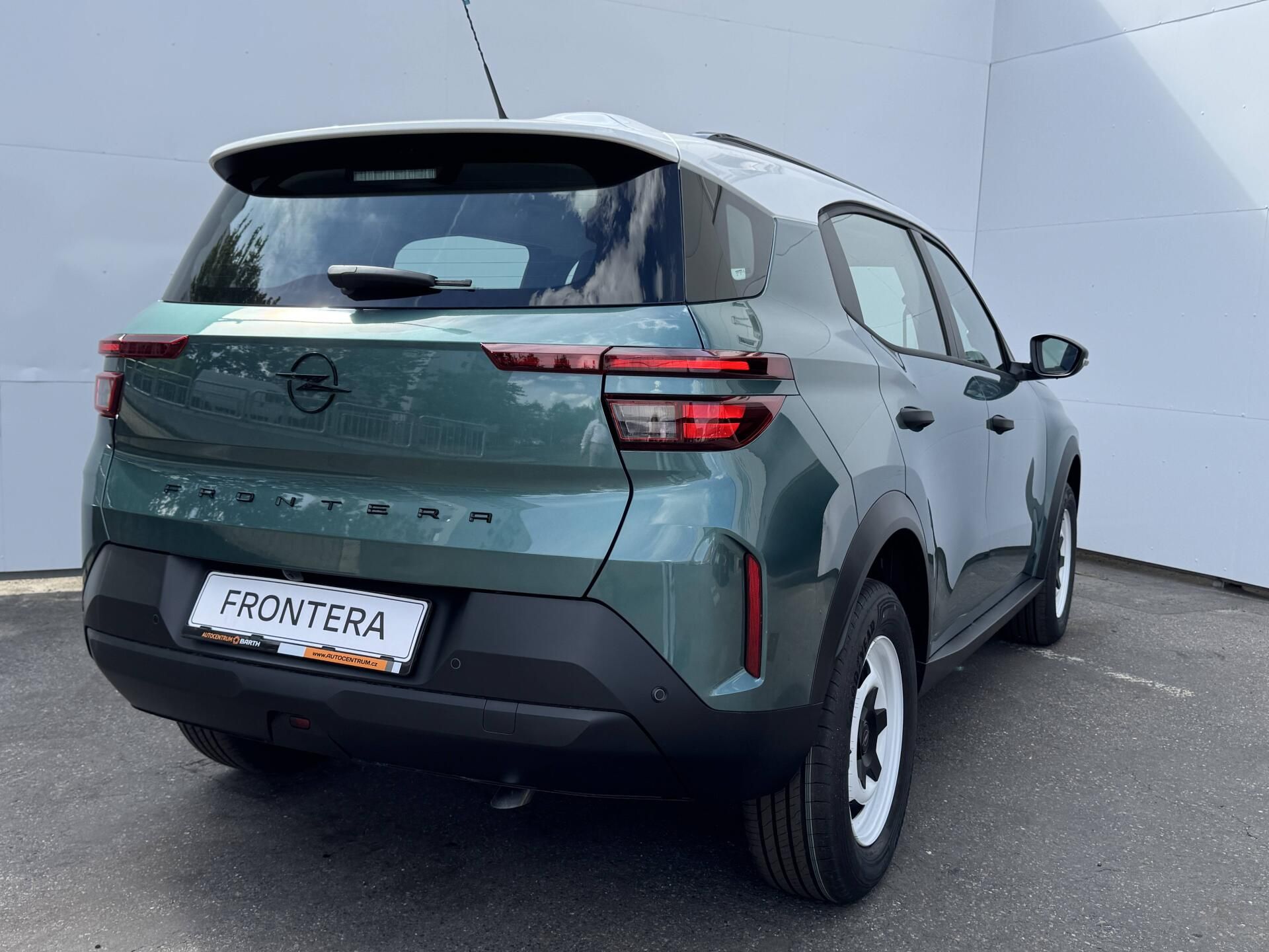 Opel Frontera, Edition Hybrid  1,2 TURBO - fotka 4