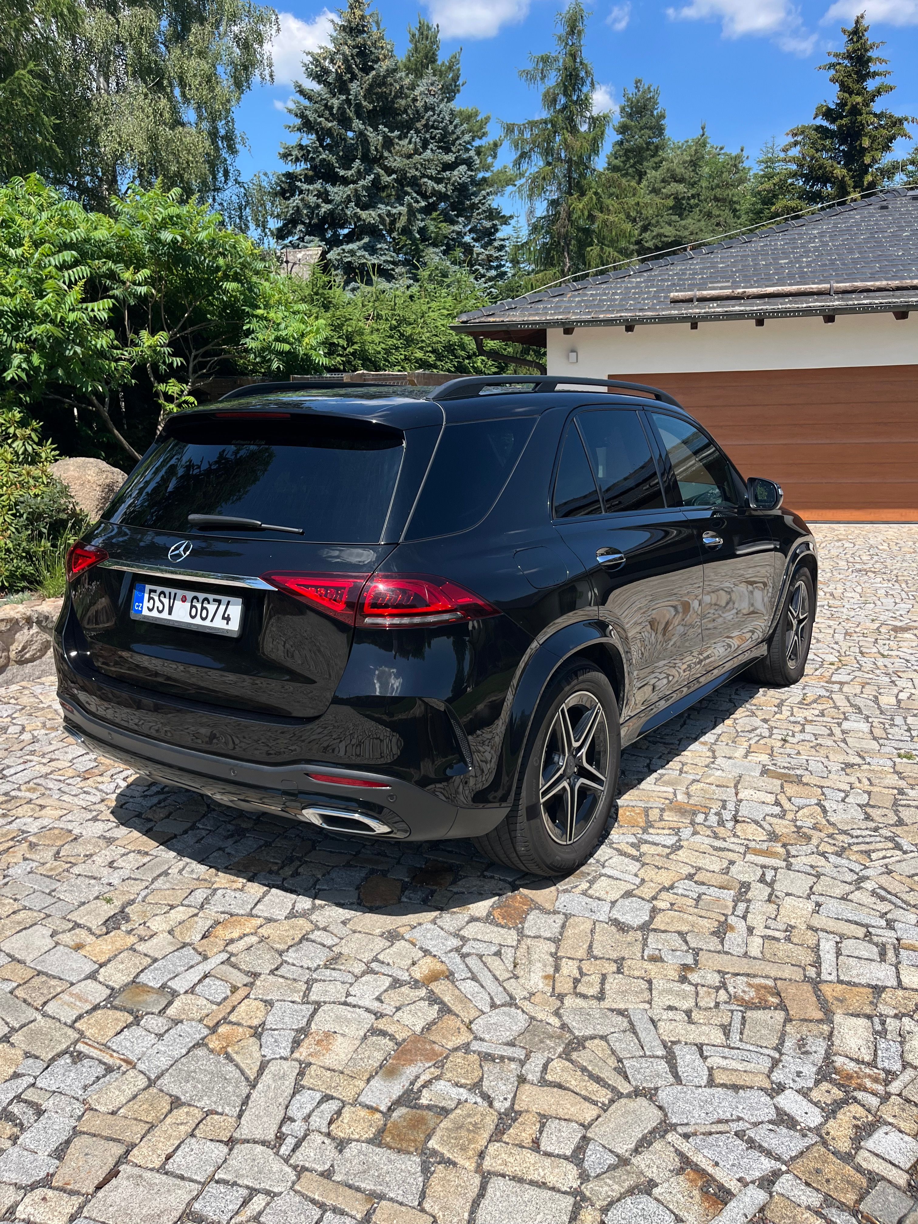 Mercedes-Benz GLE, 350d,4MATIC,AMG PAKET - fotka 5