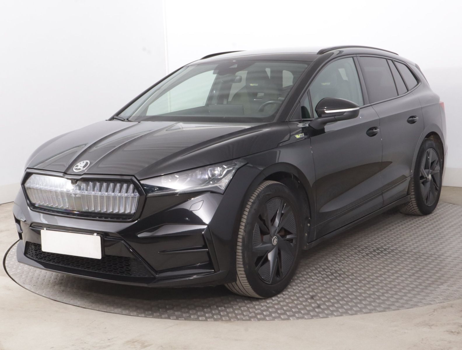Škoda Enyaq iV, iV RS (82 kWh), SoH 90% - fotka 3
