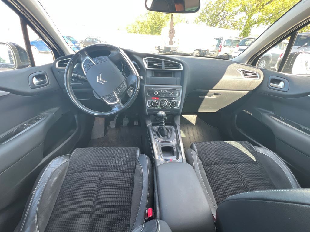 Citroën C4 - fotka 6