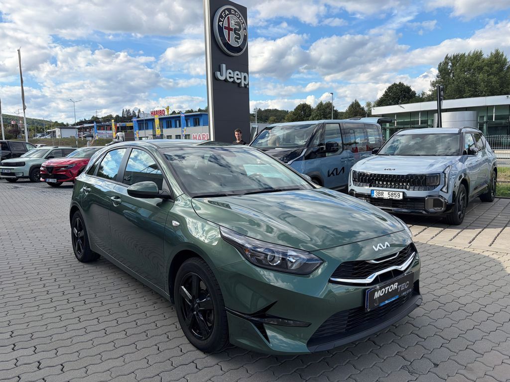 Kia Cee´d, 1.5 T-GDi Exclusive 118kW - fotka 2