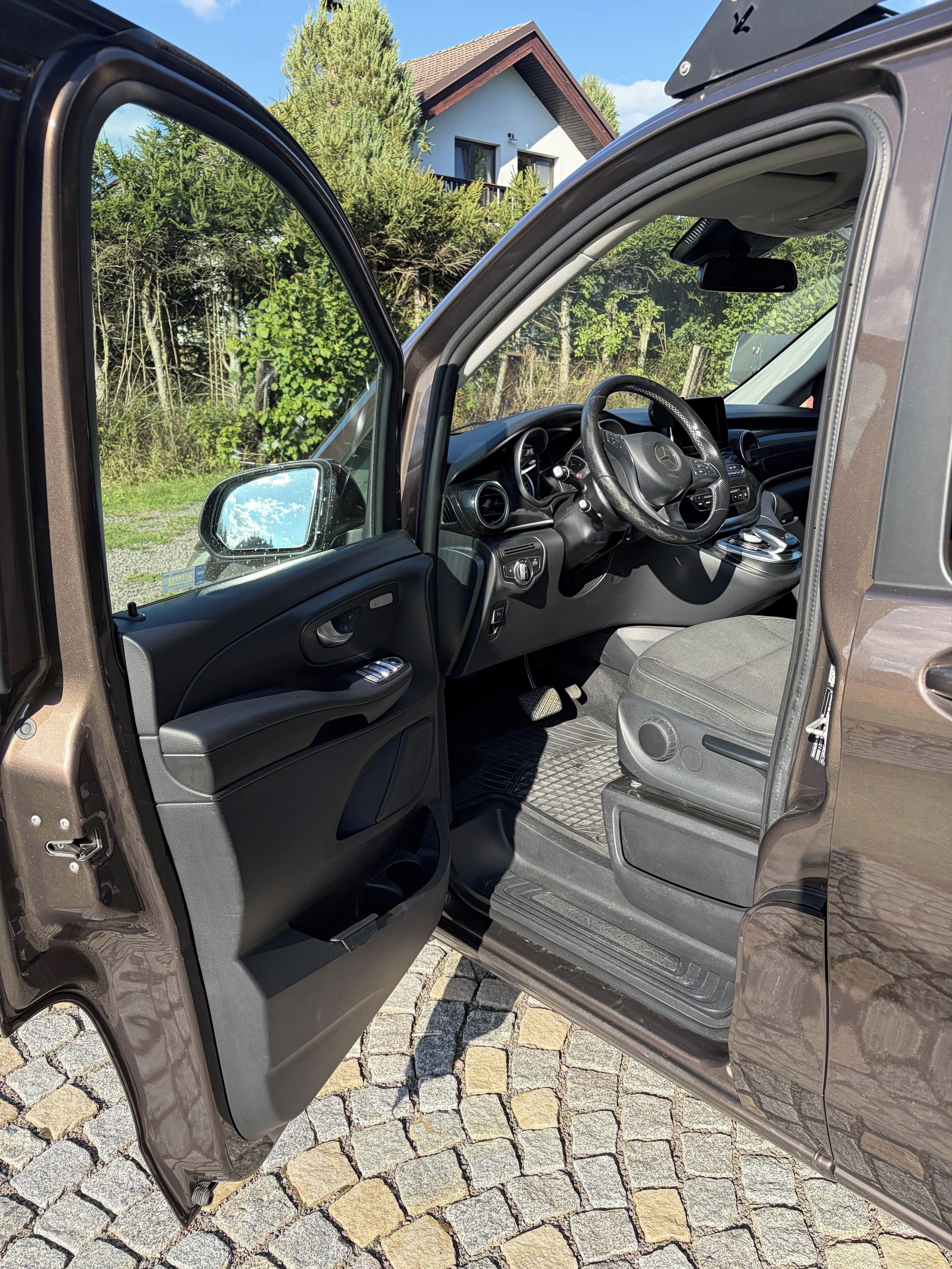 Mercedes-Benz Třídy V, V 220L, 7mist, vestavba - fotka 5