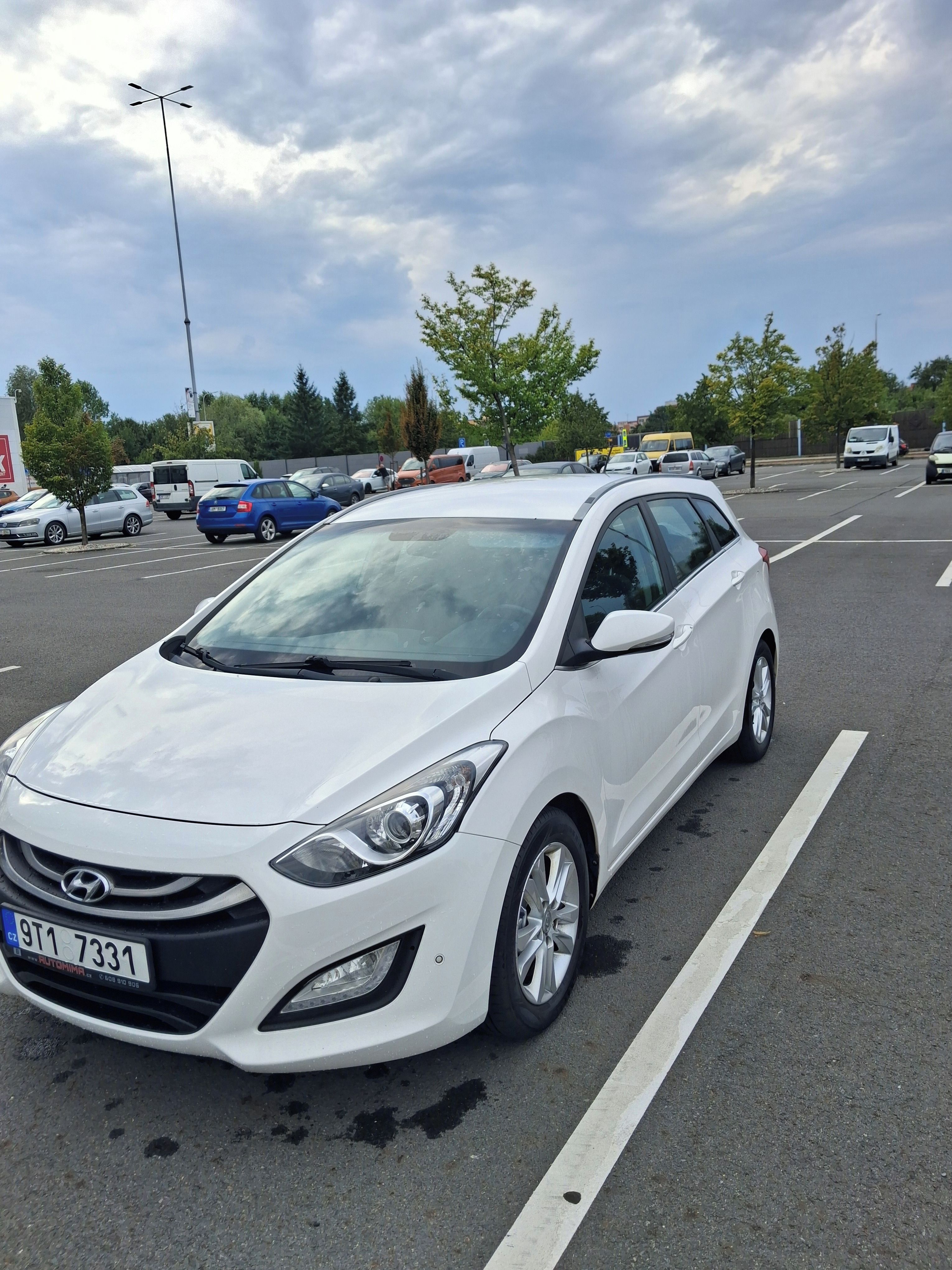 Hyundai i30, Hyundai i30 Kombi 2014, 88 kW - fotka 5