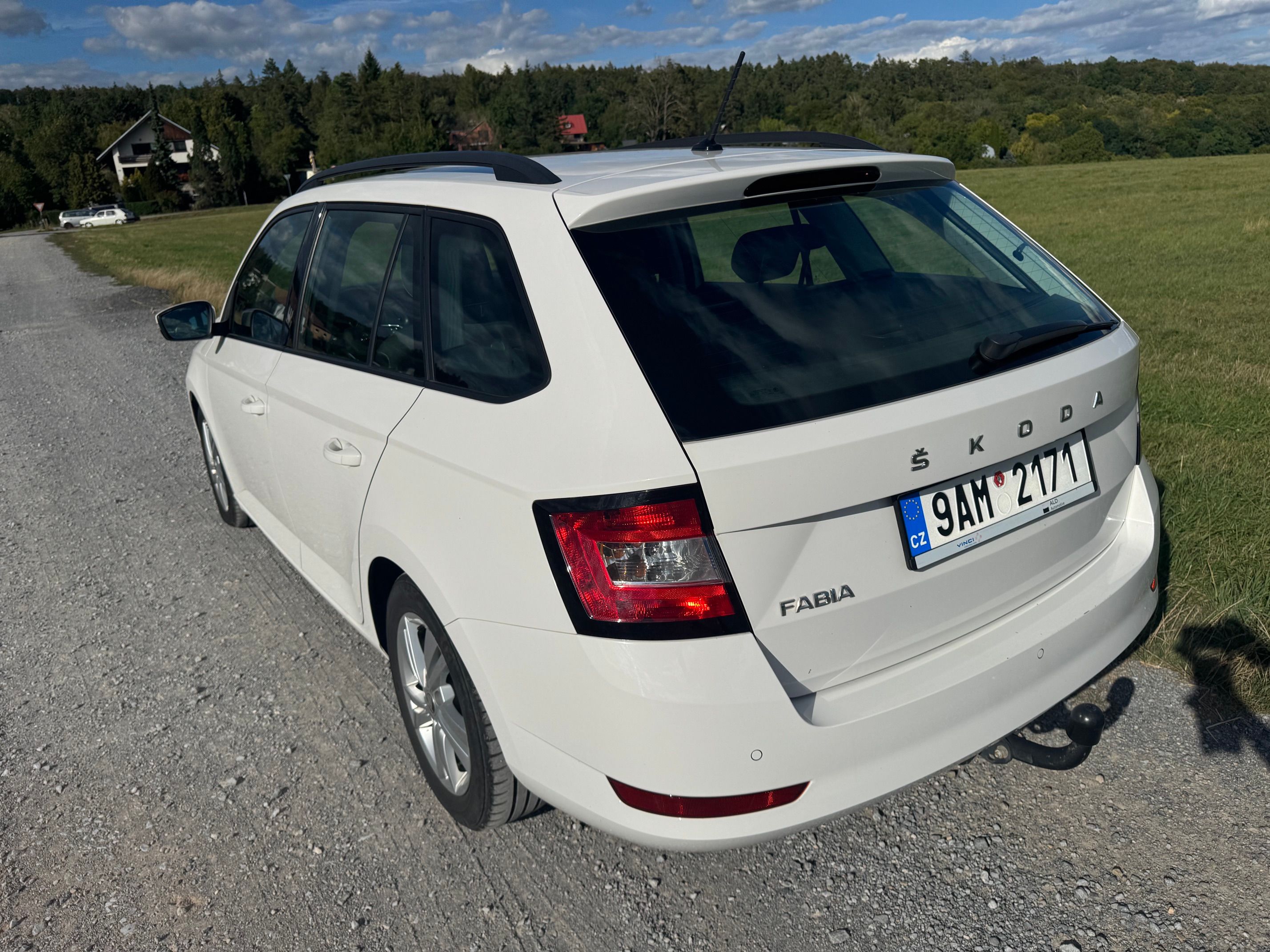 Škoda Fabia, 1.0TSI AMBITION+ 2x KOLA ČR - fotka 4
