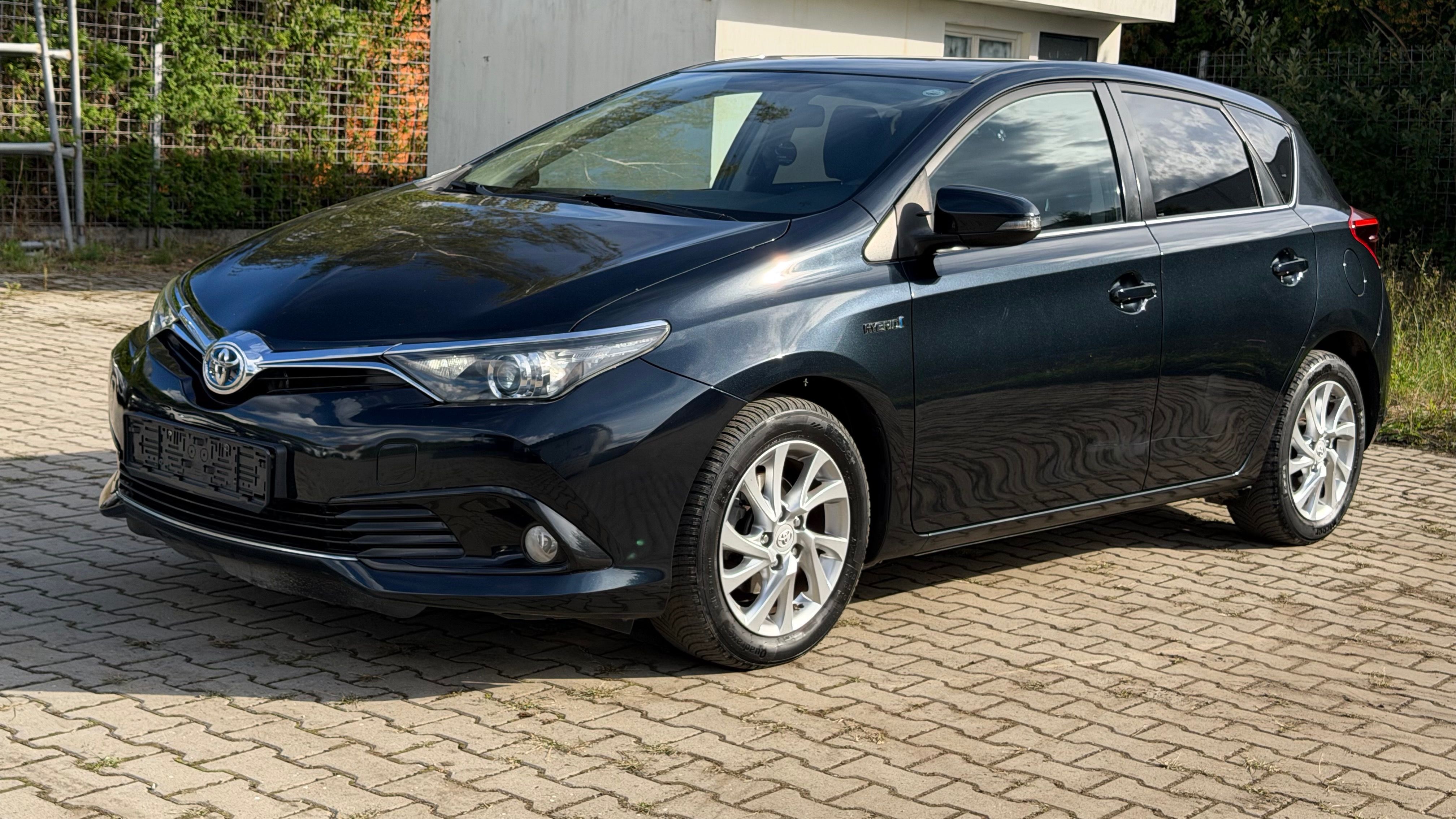 Toyota Auris, 1,8 i HYBRID KAMERA NAVI - fotka 4