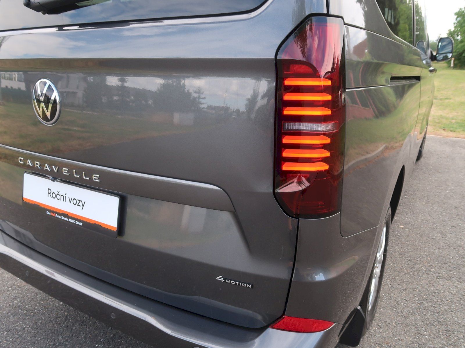 Volkswagen Caravelle, LIFE 2.0TDI 125KW 4x4 DSG 8MÍS - fotka 6