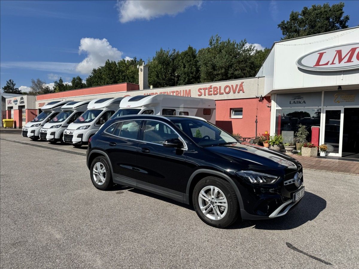 Mercedes-Benz GLA, 1,3   200 - fotka 2