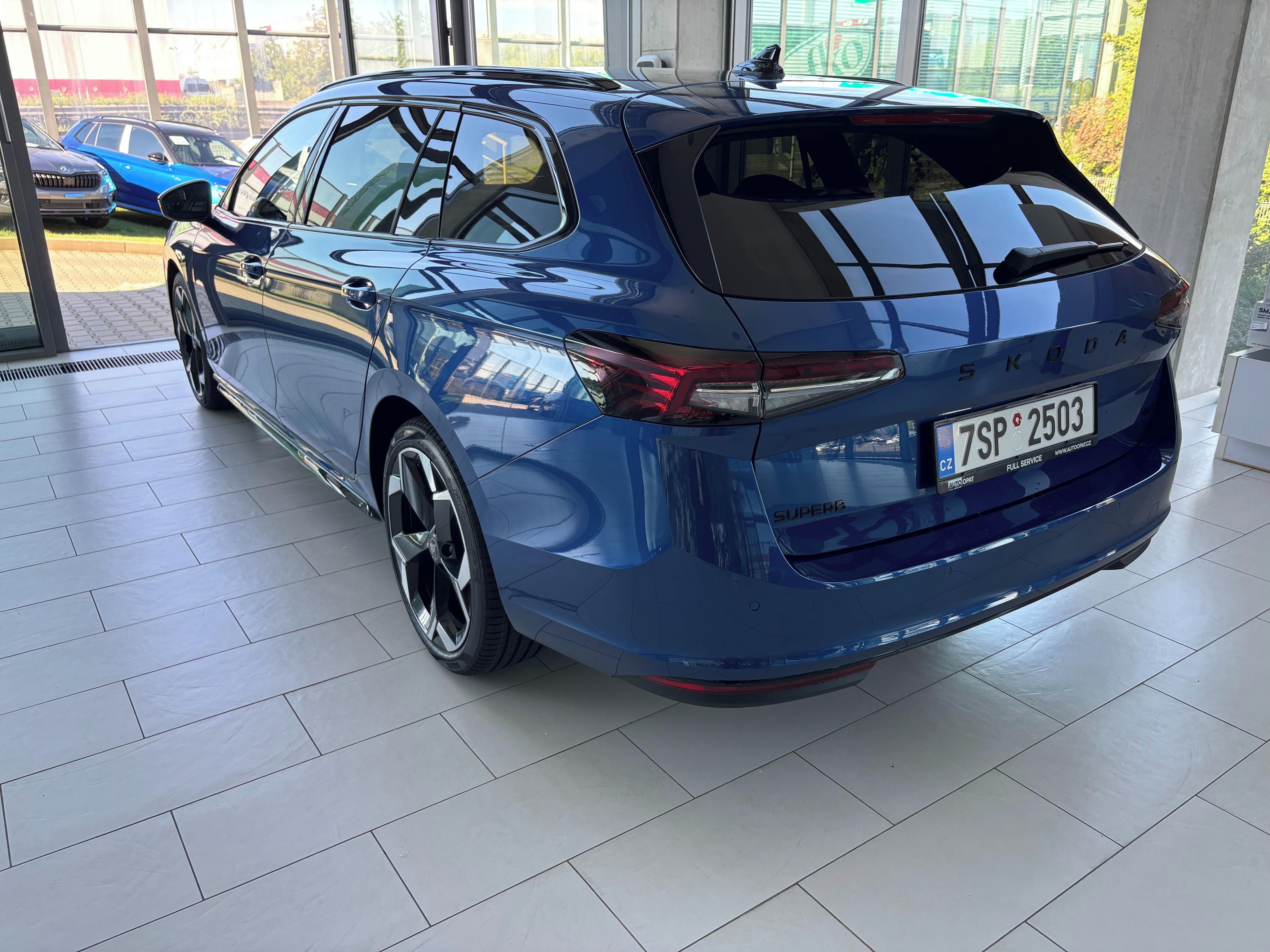 Škoda Superb, Sportline 2,0 TDI 142 kW 4x4 - fotka 5