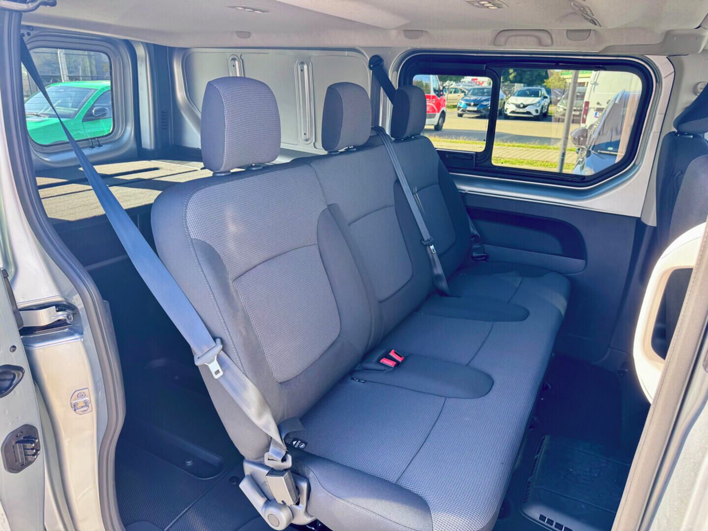 Renault Trafic, L2 Equilibre 150 EAG9 8 míst 2 - fotka 4