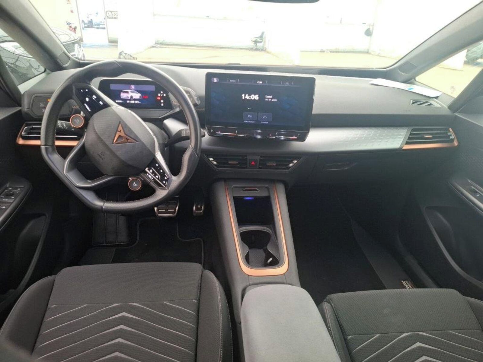 Cupra Born, 77 e-boost, Automat, Navi - fotka 3