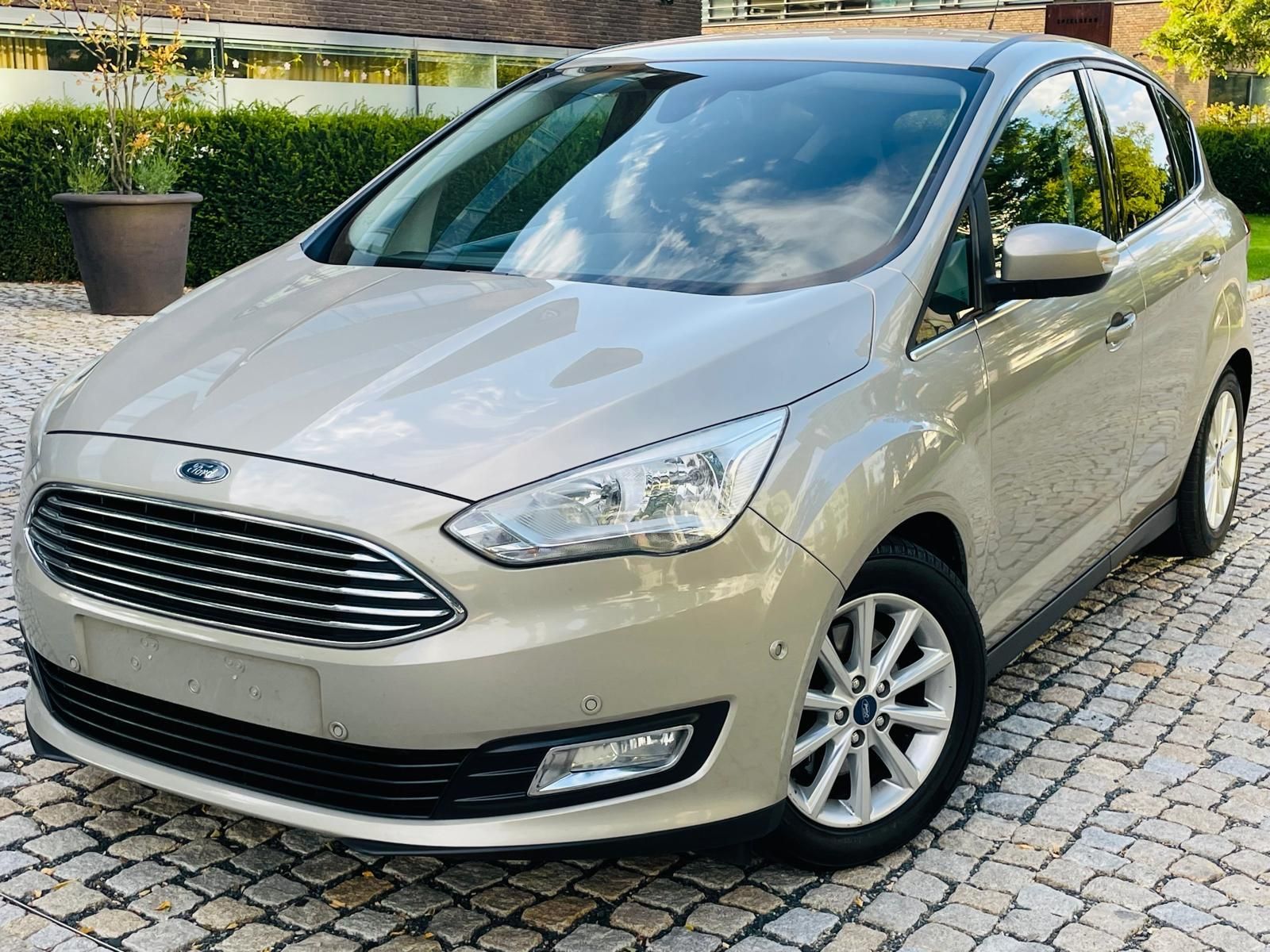 Ford Grand C-MAX, 2.0TDCi MANUÁL VÝHŘEV TAŽNÉ
