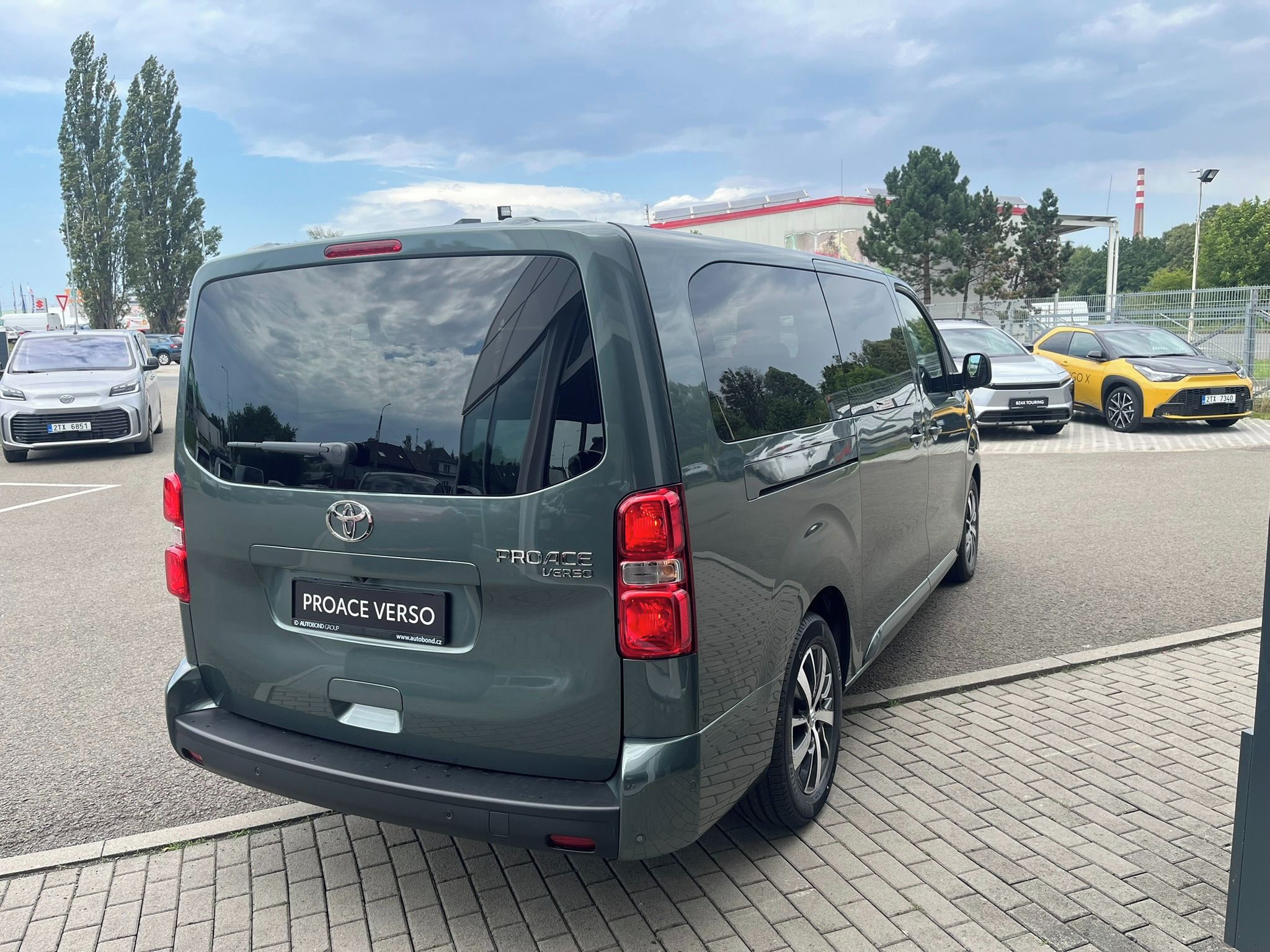 Toyota Proace Verso, 2.2L Business Comfort TAŽNÉ - fotka 5
