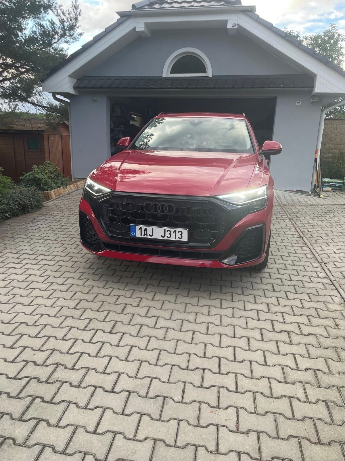 Audi Q8 - fotka 6