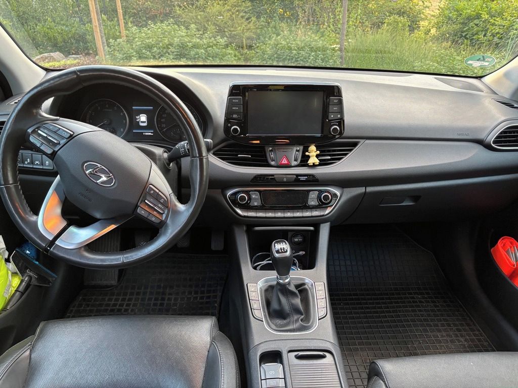 Hyundai i30, Nadstandardní výbava - fotka 6