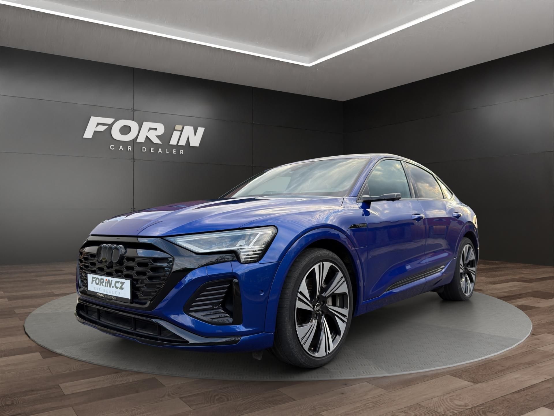 Audi Q8 e-tron, 114 kWh  300 kW  SPORTBACK