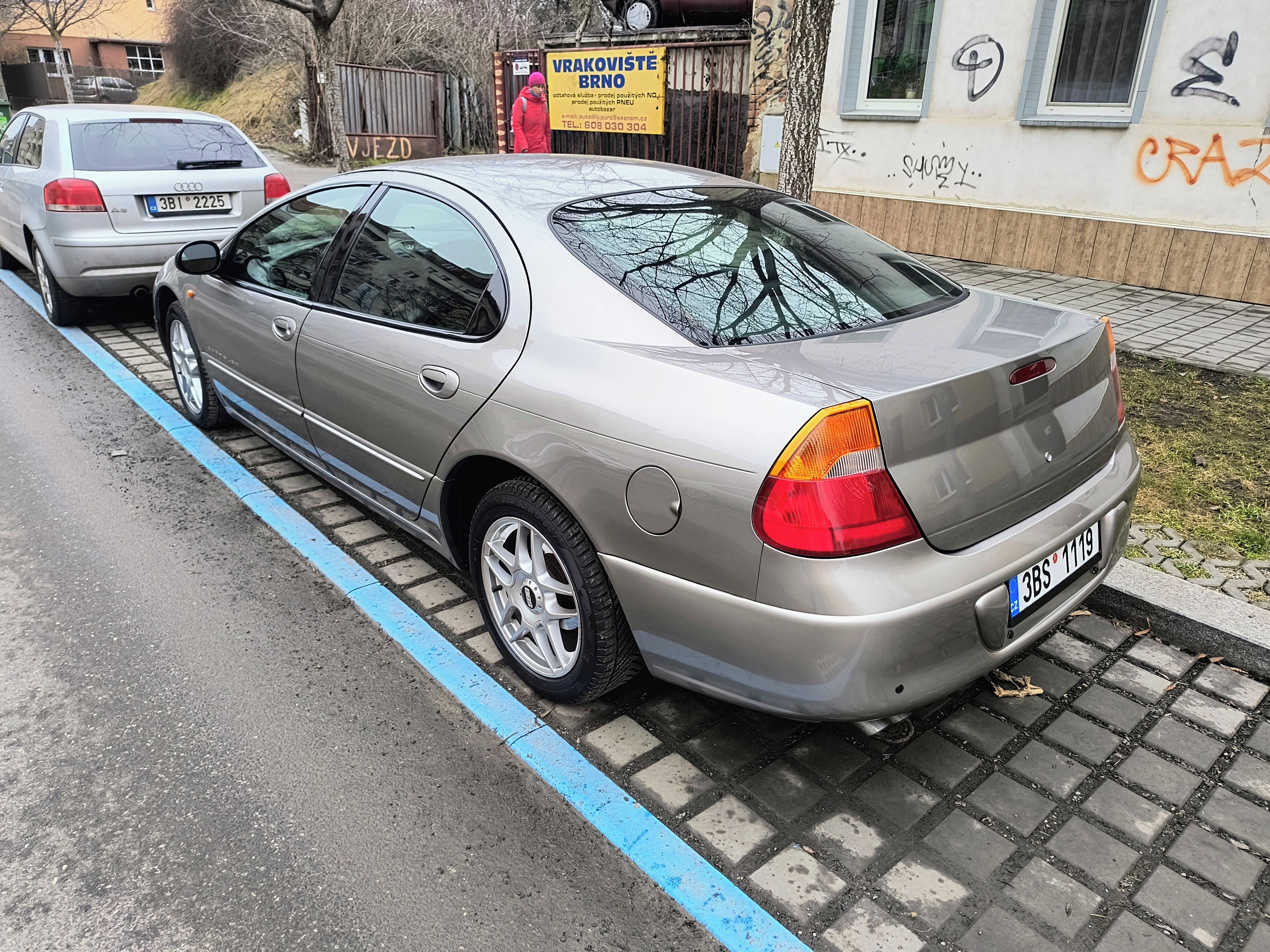 Chrysler 300M, Krásný Chrysler 300M 3,5 l - fotka 4