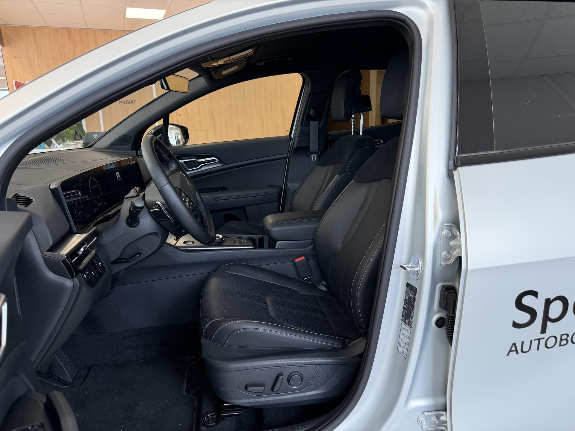 Kia Sportage, 1,6 T-GDi GPF 4x4 7DCT BLACK E - fotka 5