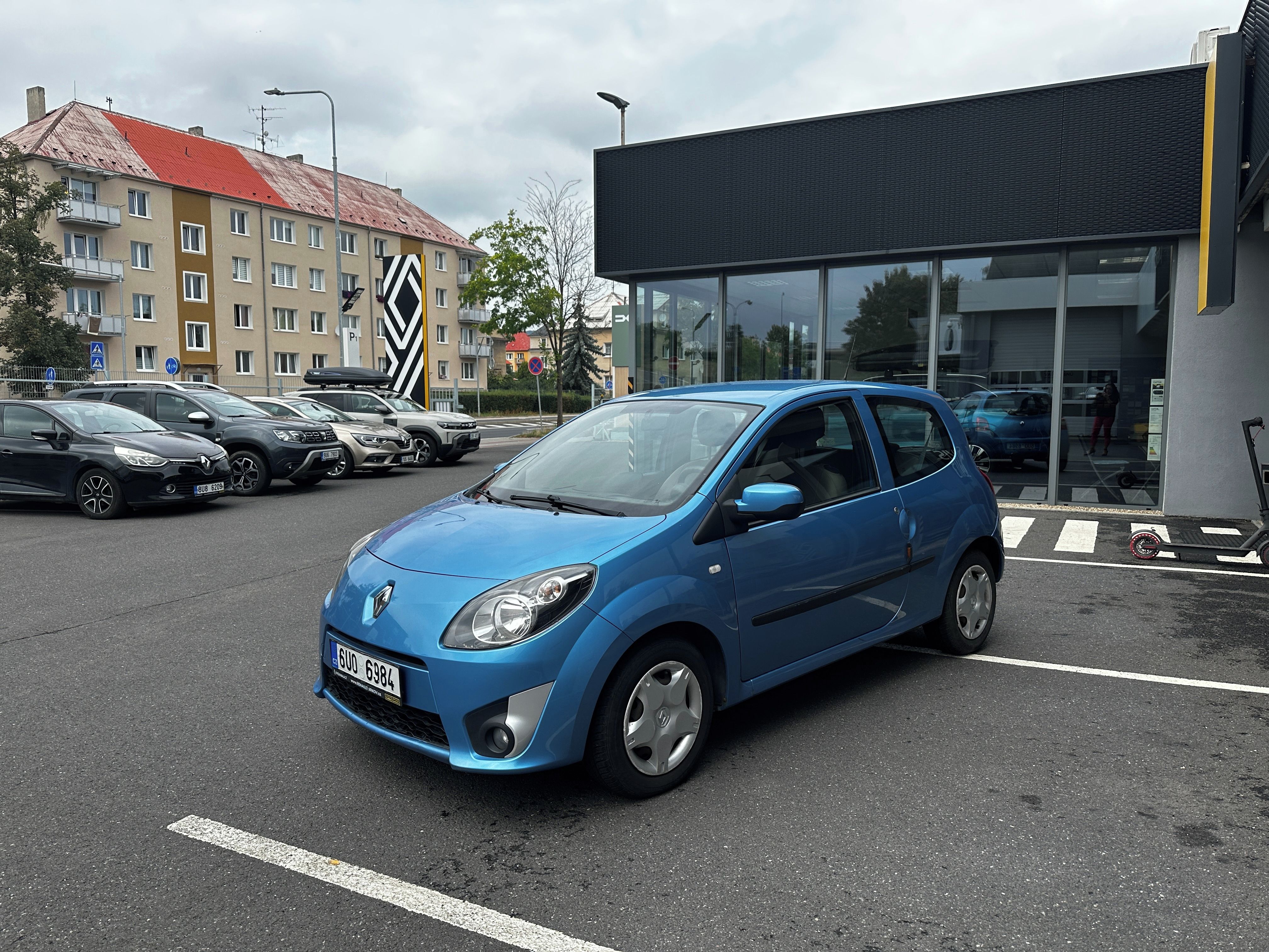 Renault Twingo, 1,2 16V 75/55 kW - fotka 2