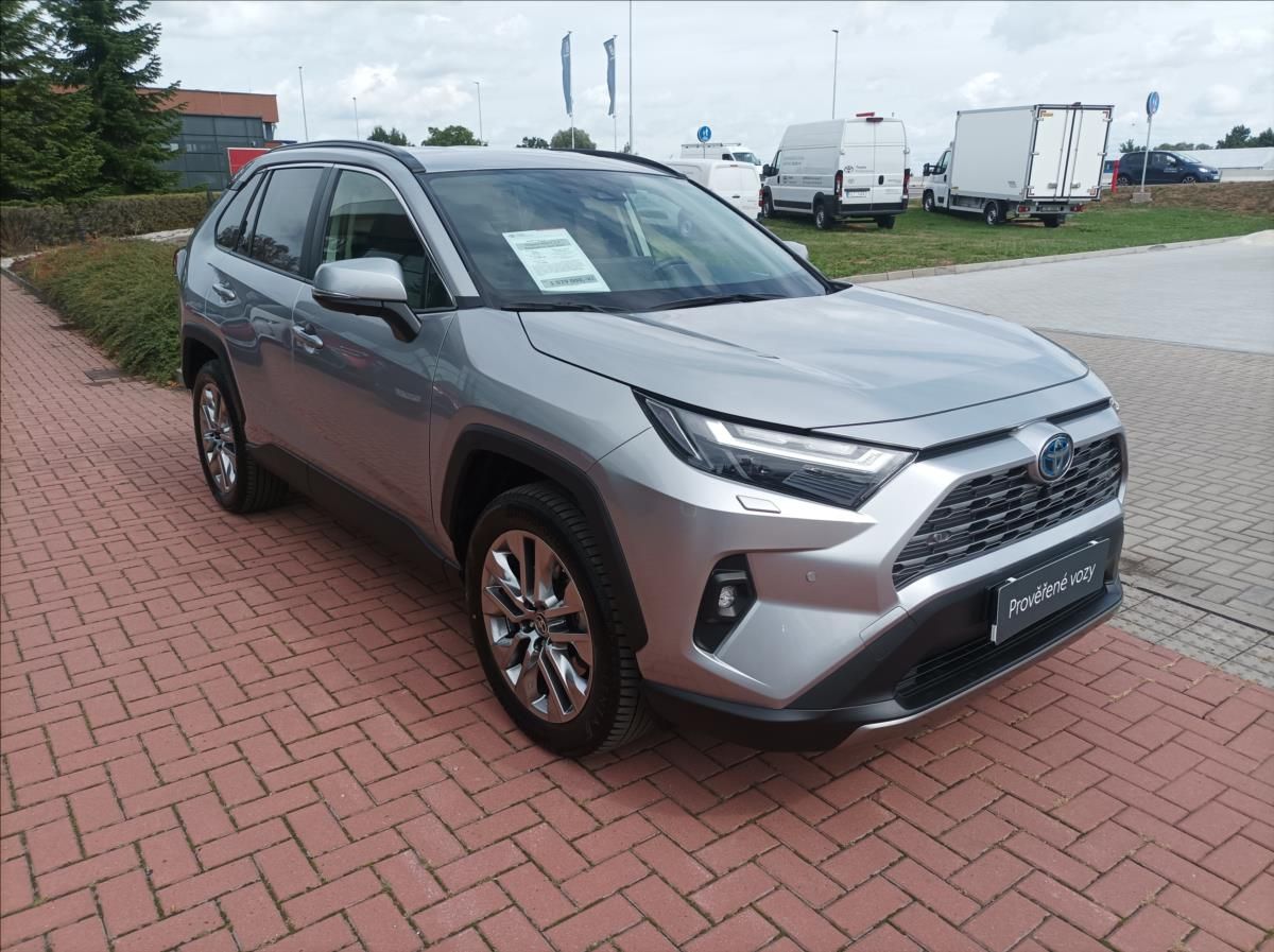 Toyota Rav4, 2,5 Executive 4x4 - fotka 5