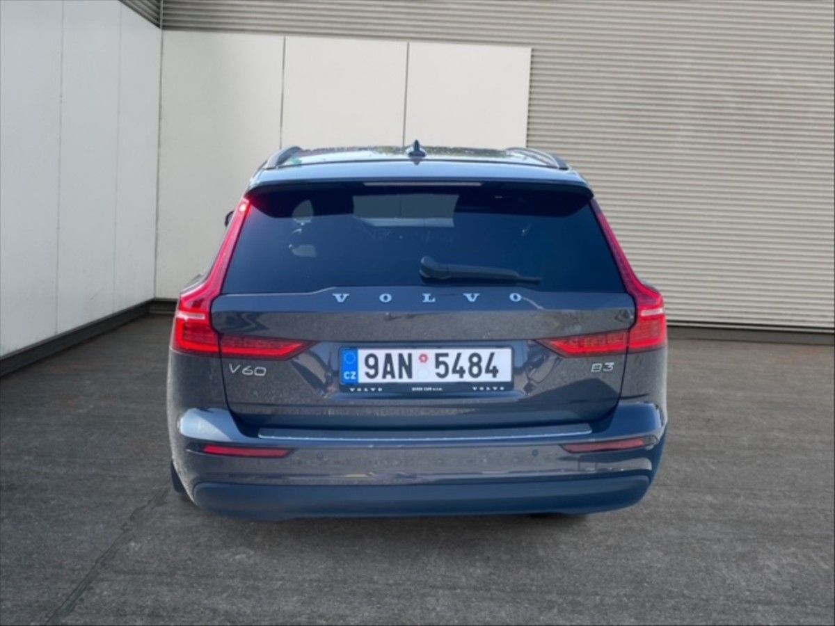Volvo V60, 2,0 B3 Core AT - fotka 5
