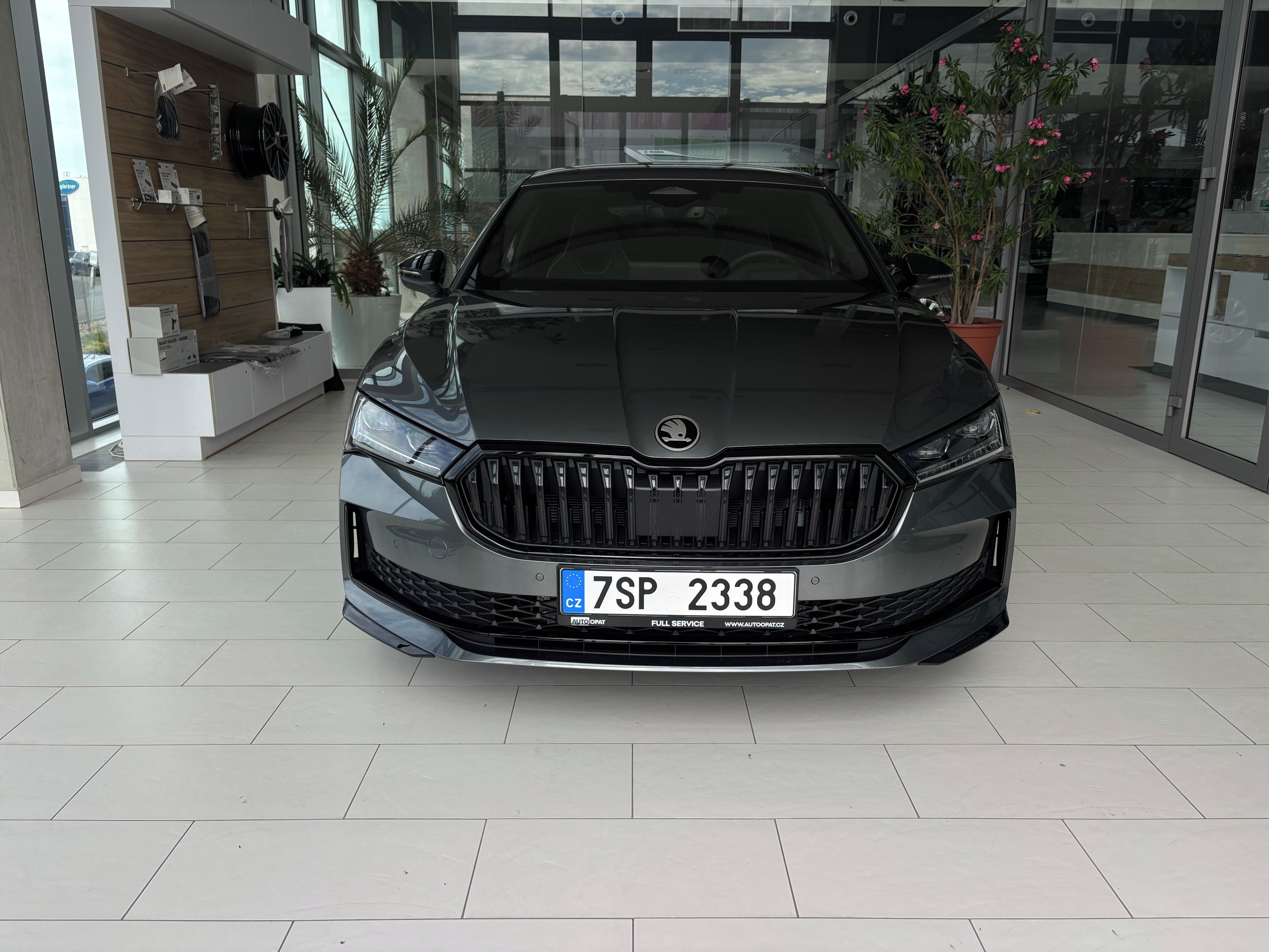 Škoda Superb, Sportline 2,0 TDI 142 kW 4x4 - fotka 2
