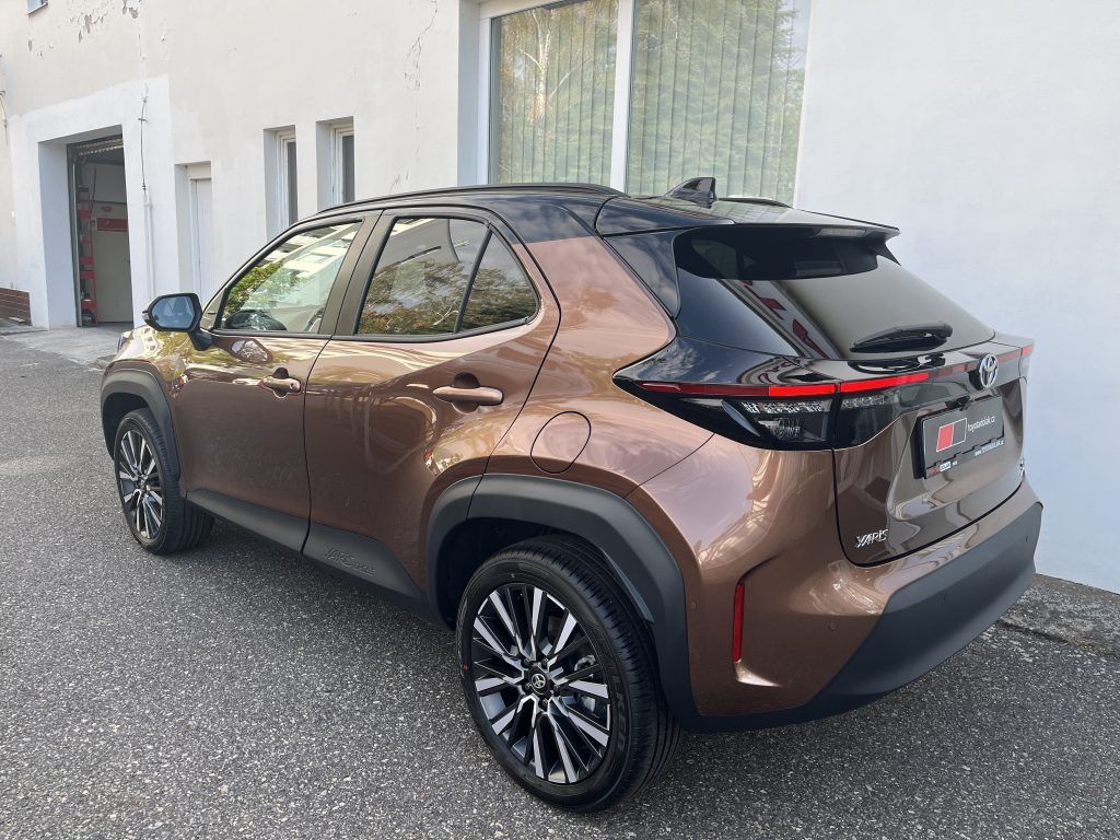Toyota Yaris Cross, 1.5L HEV130 Executive Tech VIP - fotka 5