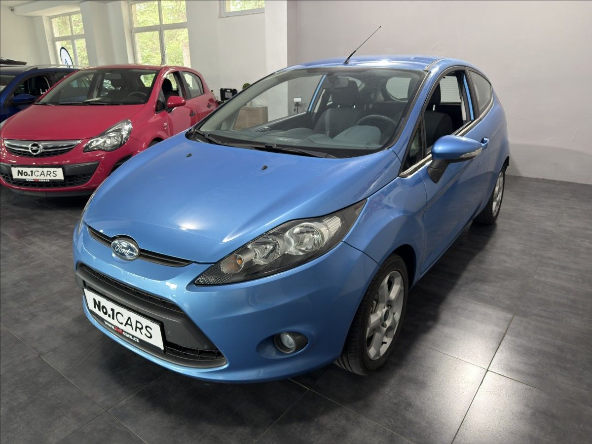 Ford Fiesta, 1,2   i 83.000KM SERVIS ALU ST - fotka 3