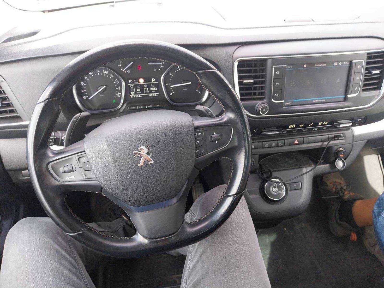 Peugeot Traveller, 2.0 BlueHDi, Klima, ČR - fotka 3