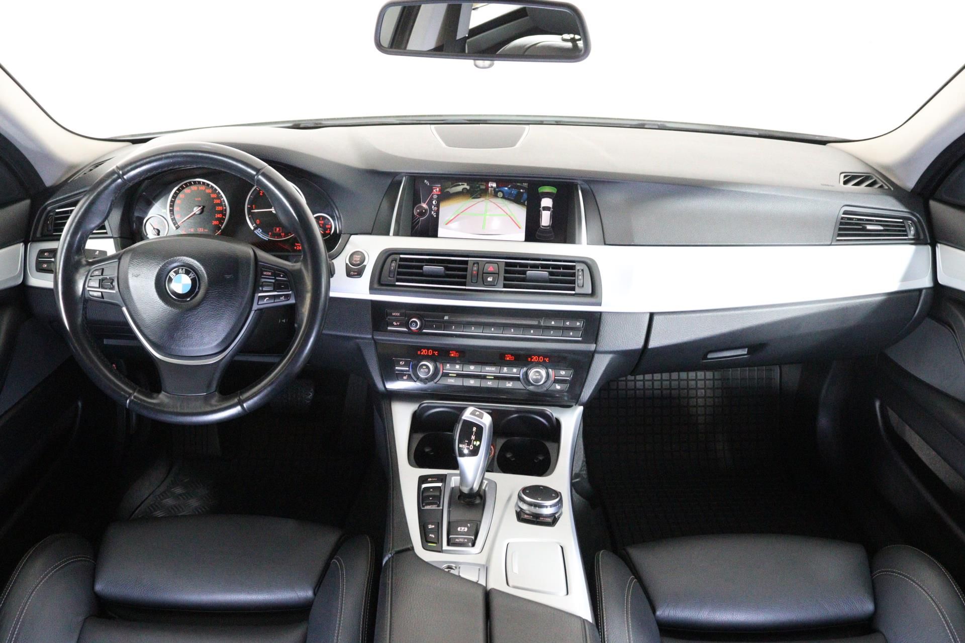 BMW Řada 5, 520D xDrive Touring Automat - fotka 5