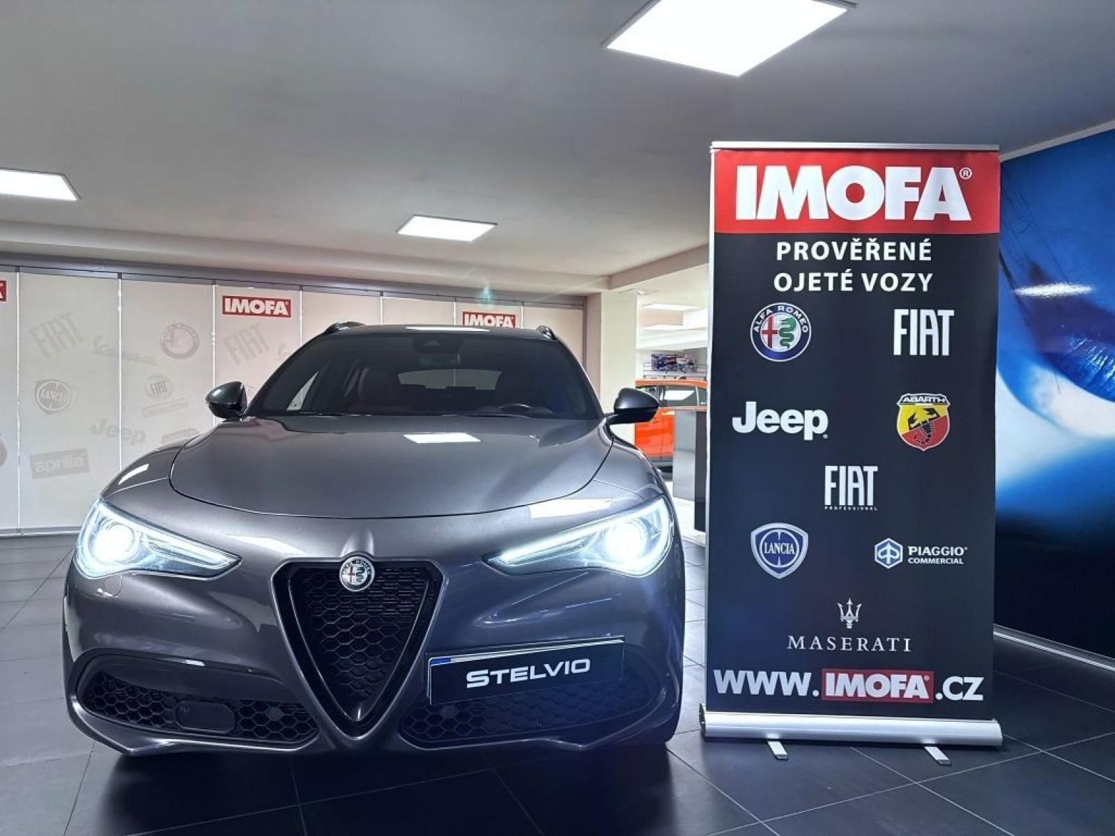 Alfa Romeo Stelvio, 2.0T 280k AT8 ZF Q4 4x4 Veloce - fotka 2