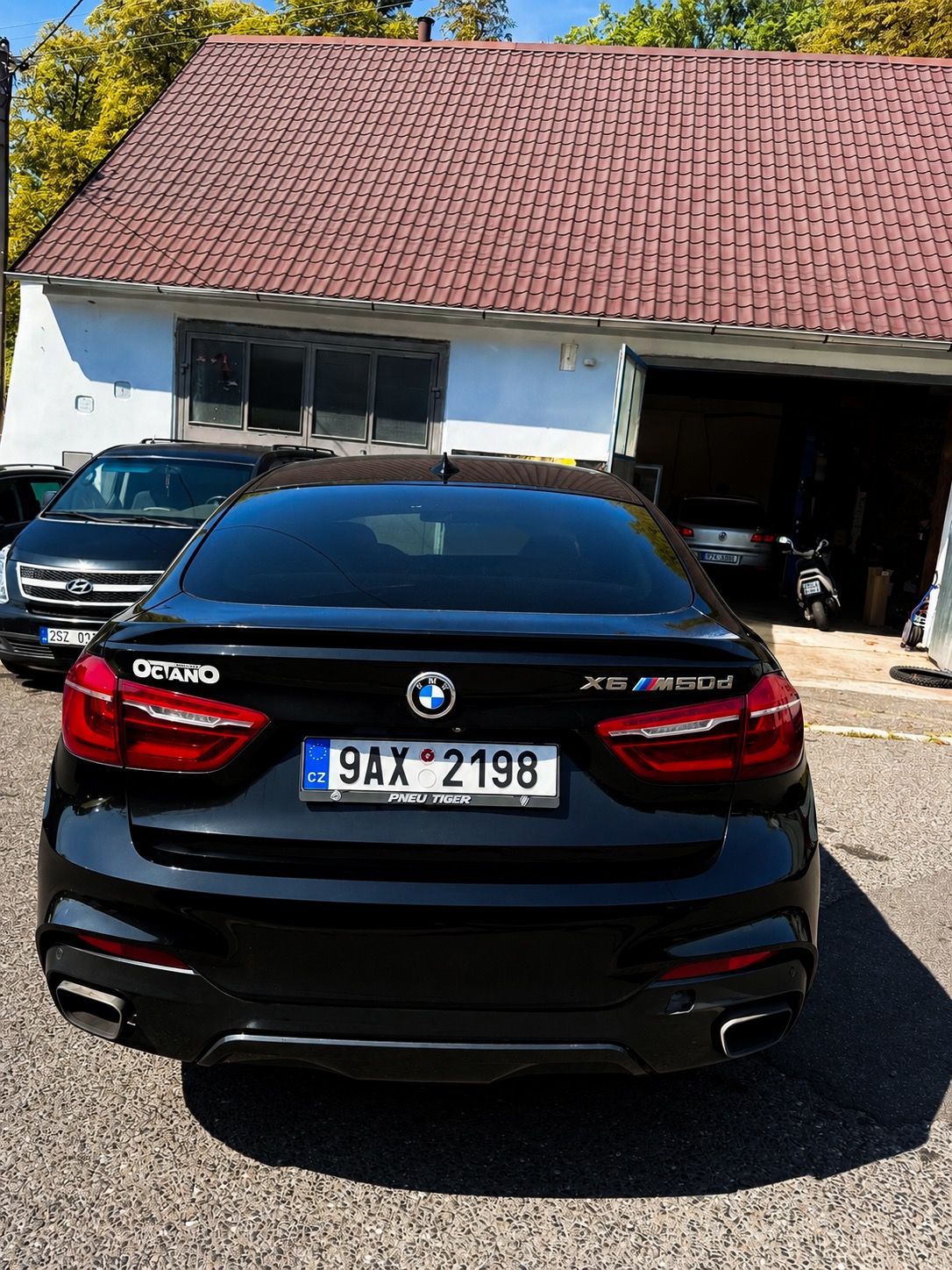 BMW X6, M50d 280kW - fotka 4
