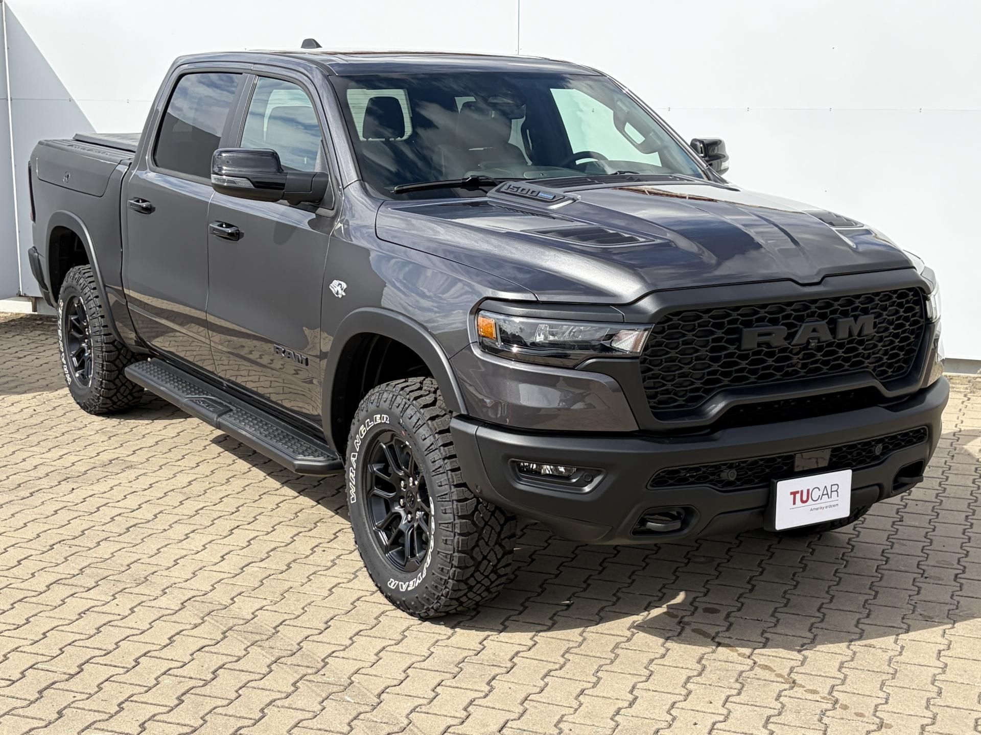 RAM 1500, Rebel 5.7 V8 Hemi 2026 - fotka 2
