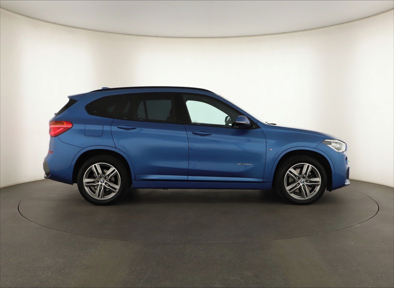 BMW X1, xDrive20d, M Sport, 4X4 - fotka 6