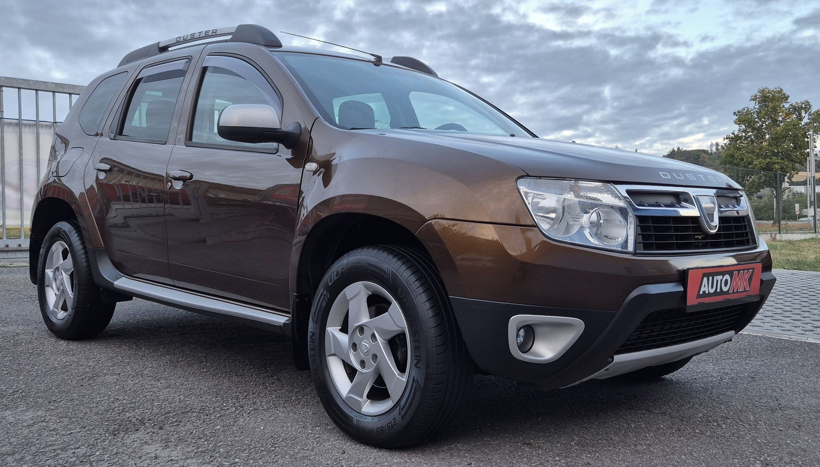 Dacia Duster, 1.5DCI 66 KW 1 maj serv kniha - fotka 3