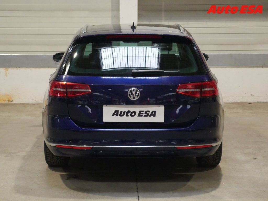 Volkswagen Passat, 2.0TDi,DSG,navi,LED - fotka 5
