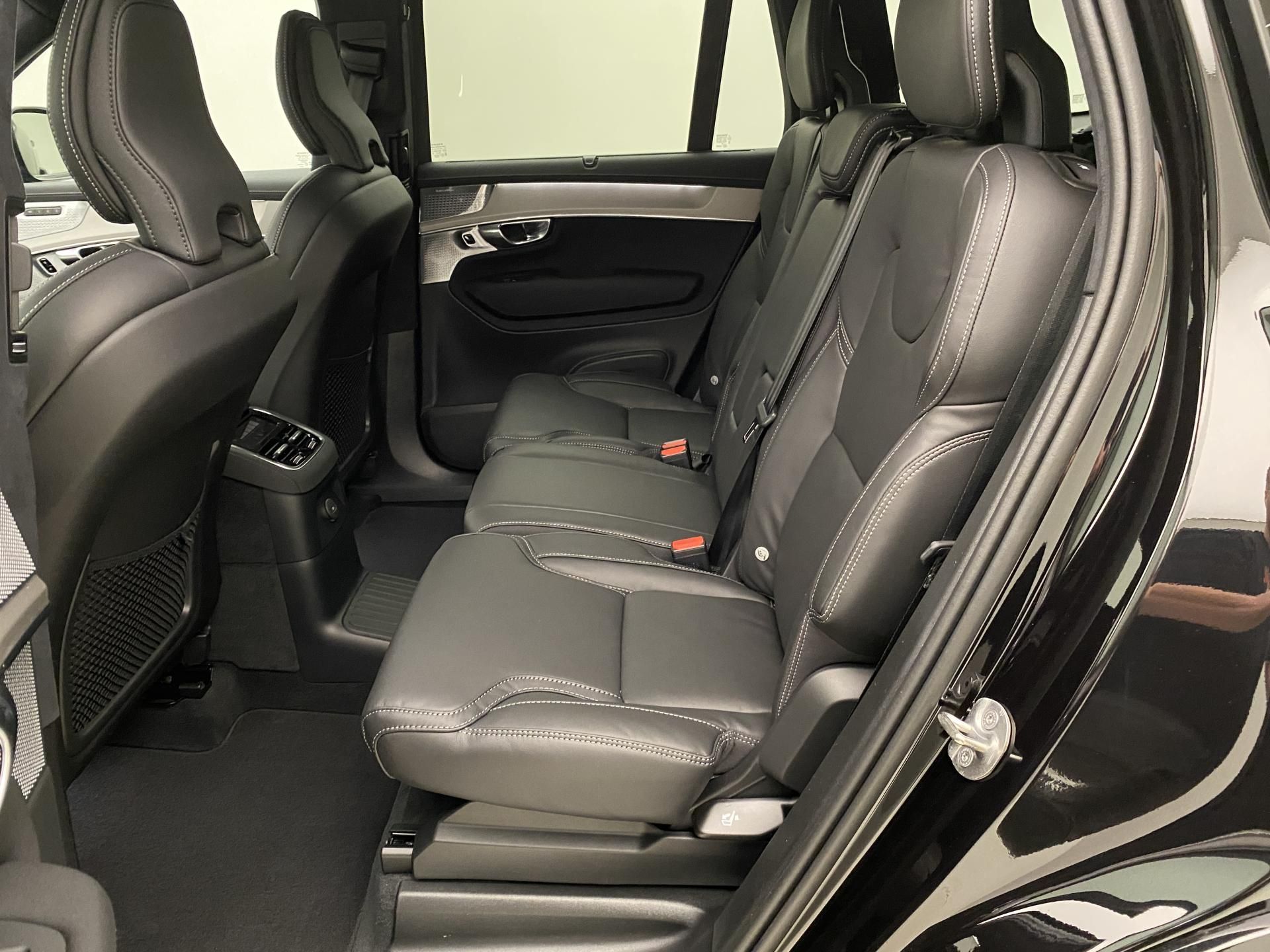 Volvo XC90, T8 RECHARGE BLACK EDITION 7m - fotka 5