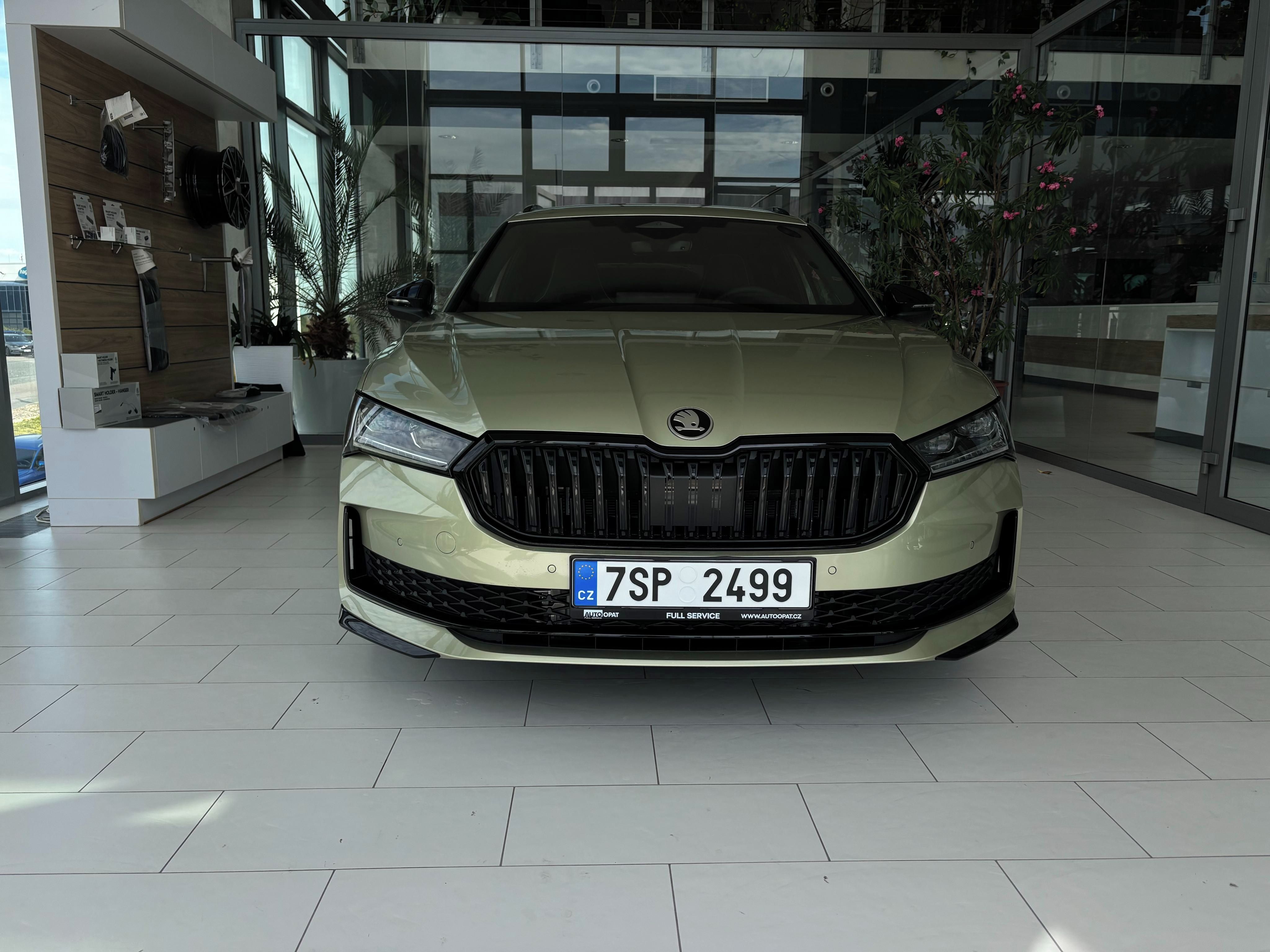 Škoda Superb, Sportline 2,0 TDI 142 kW 4x4 - fotka 2