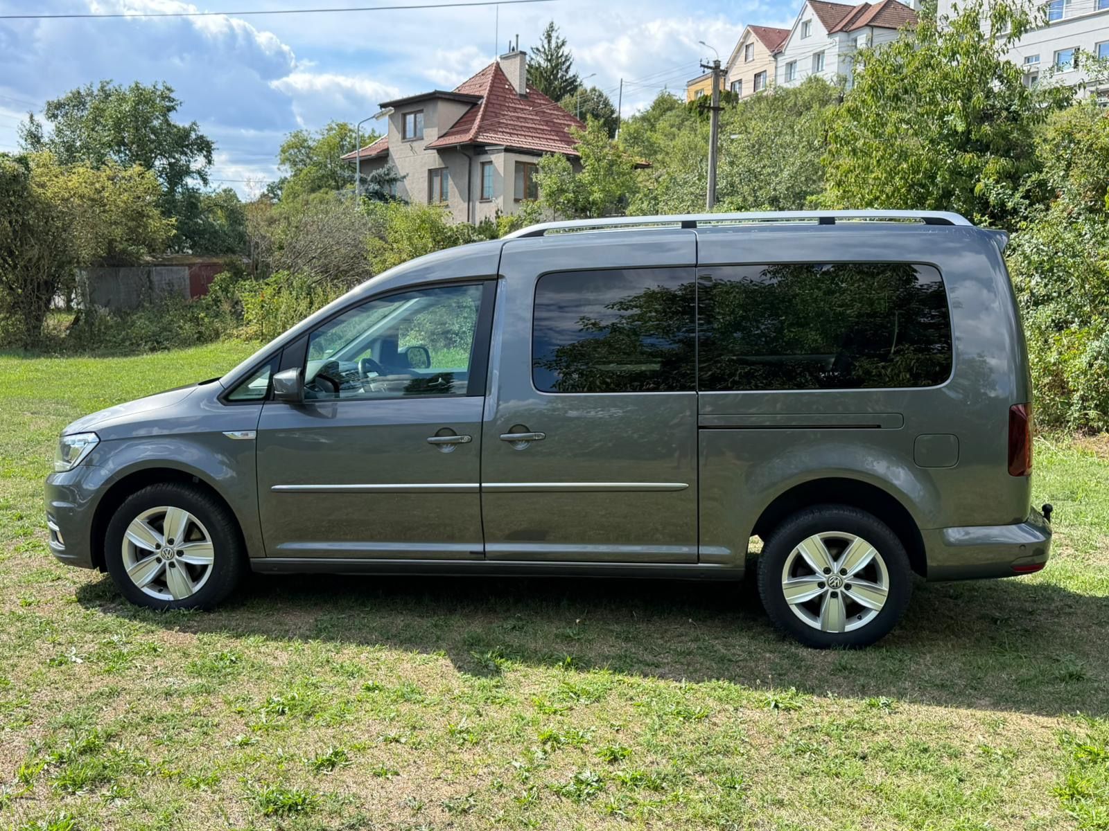 Volkswagen Caddy, MAXI HIGHLINE 2,0 TDI-TOP STAV - fotka 4