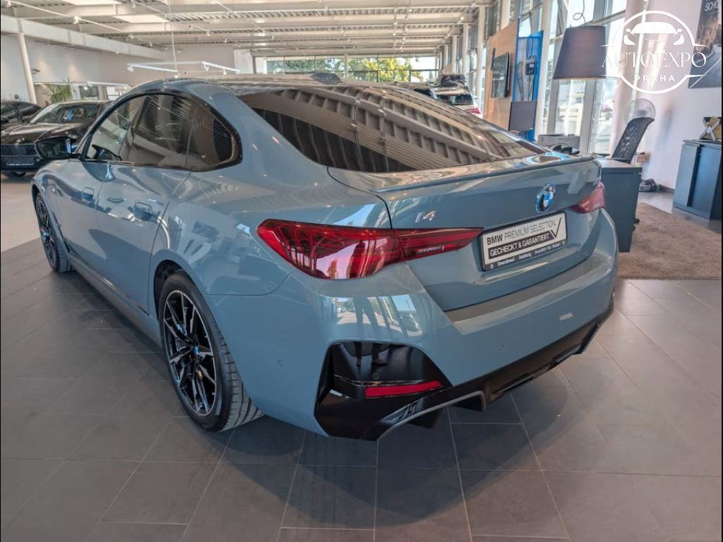 BMW i4, M60 xDrive Innovationsp. * - fotka 4