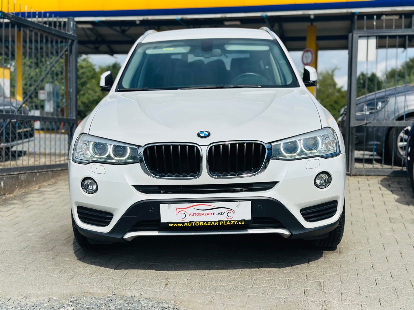 BMW X3, xDrive20d, ČR, TOP STAV - fotka 2